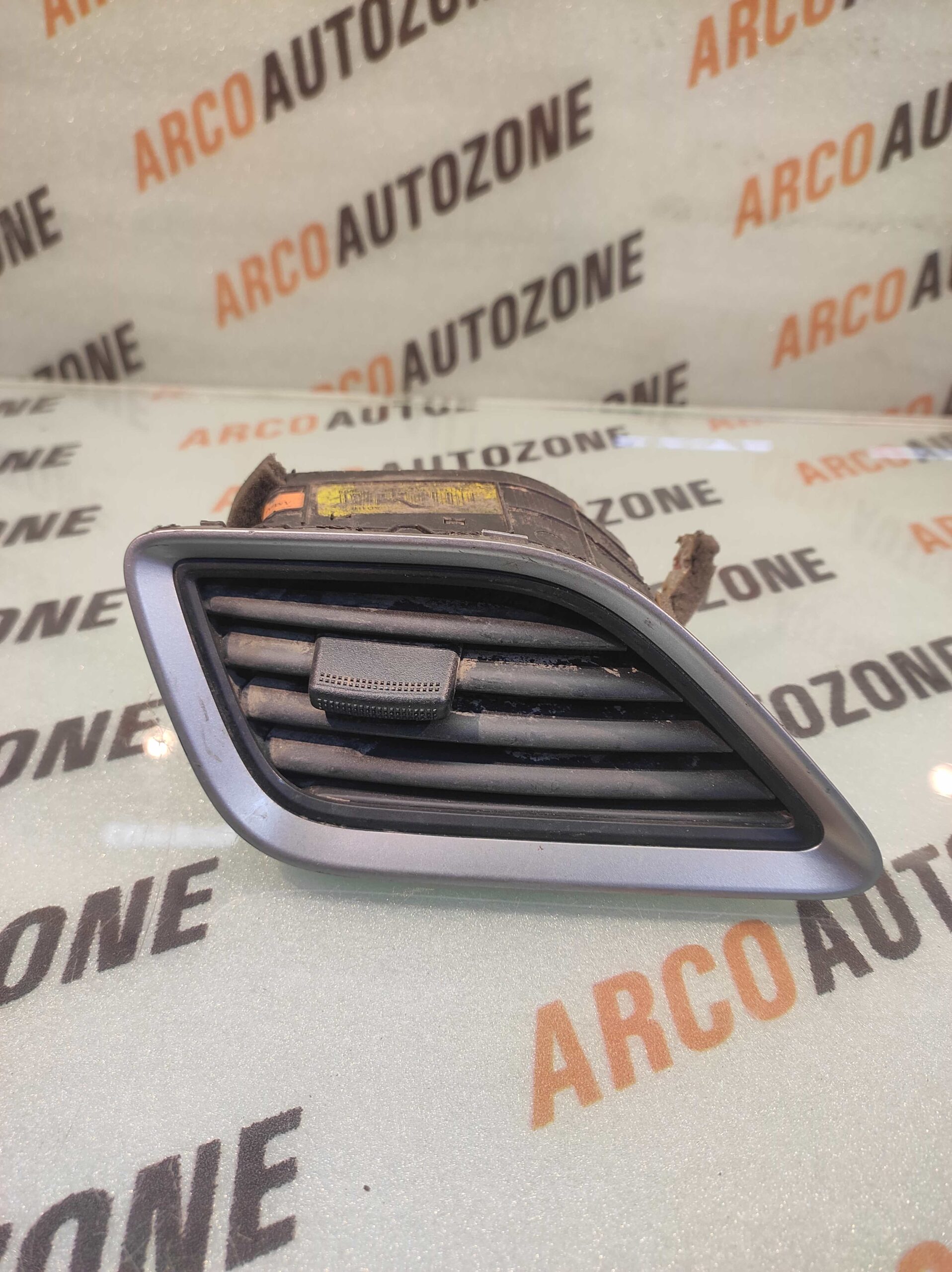 AC VENT VERNA 18 LEFT HYU 97480H6000 LOT