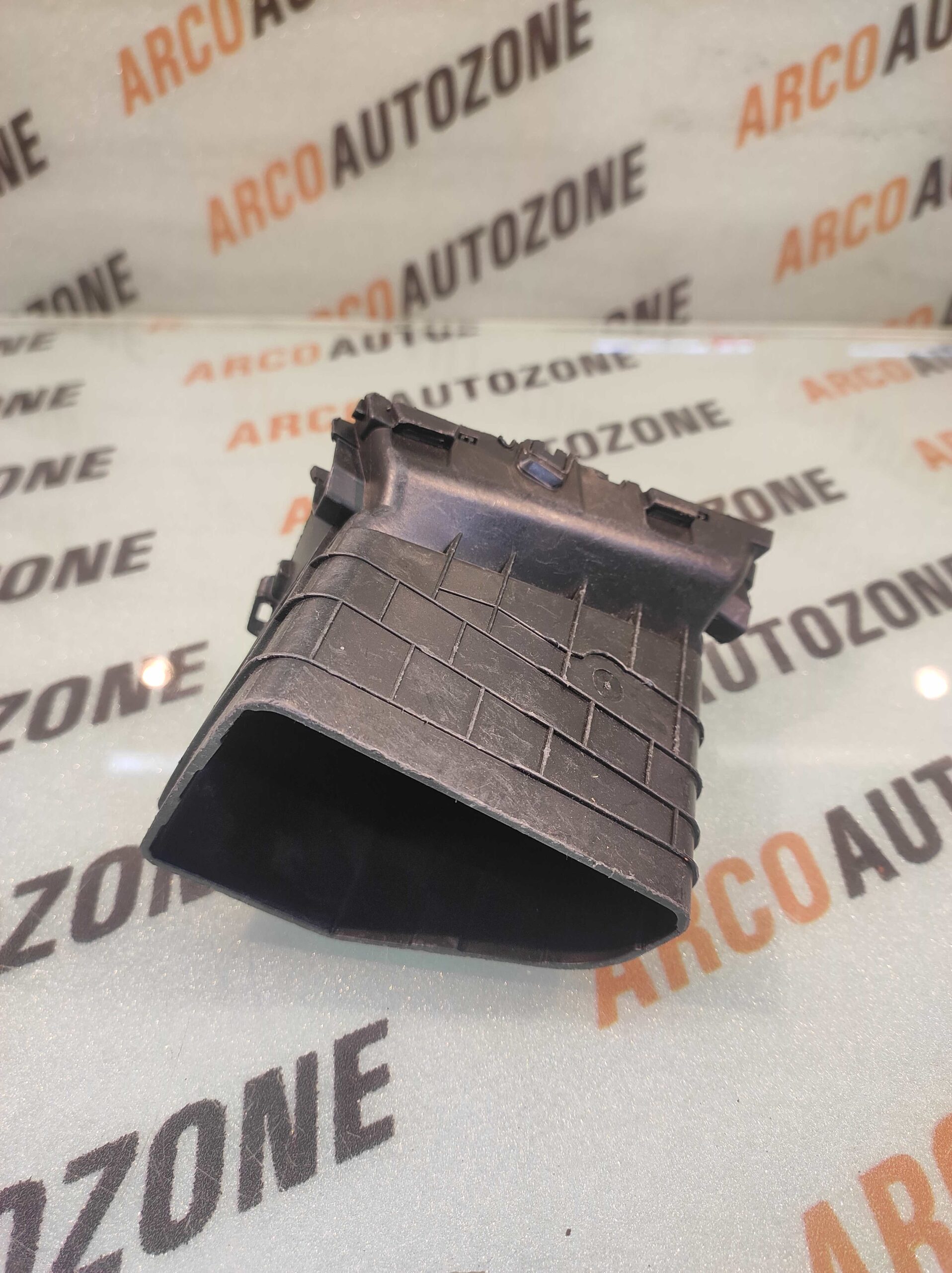 AC VENT CENTER VERNA 18 RIGHT HYU 97420H6900 LOT