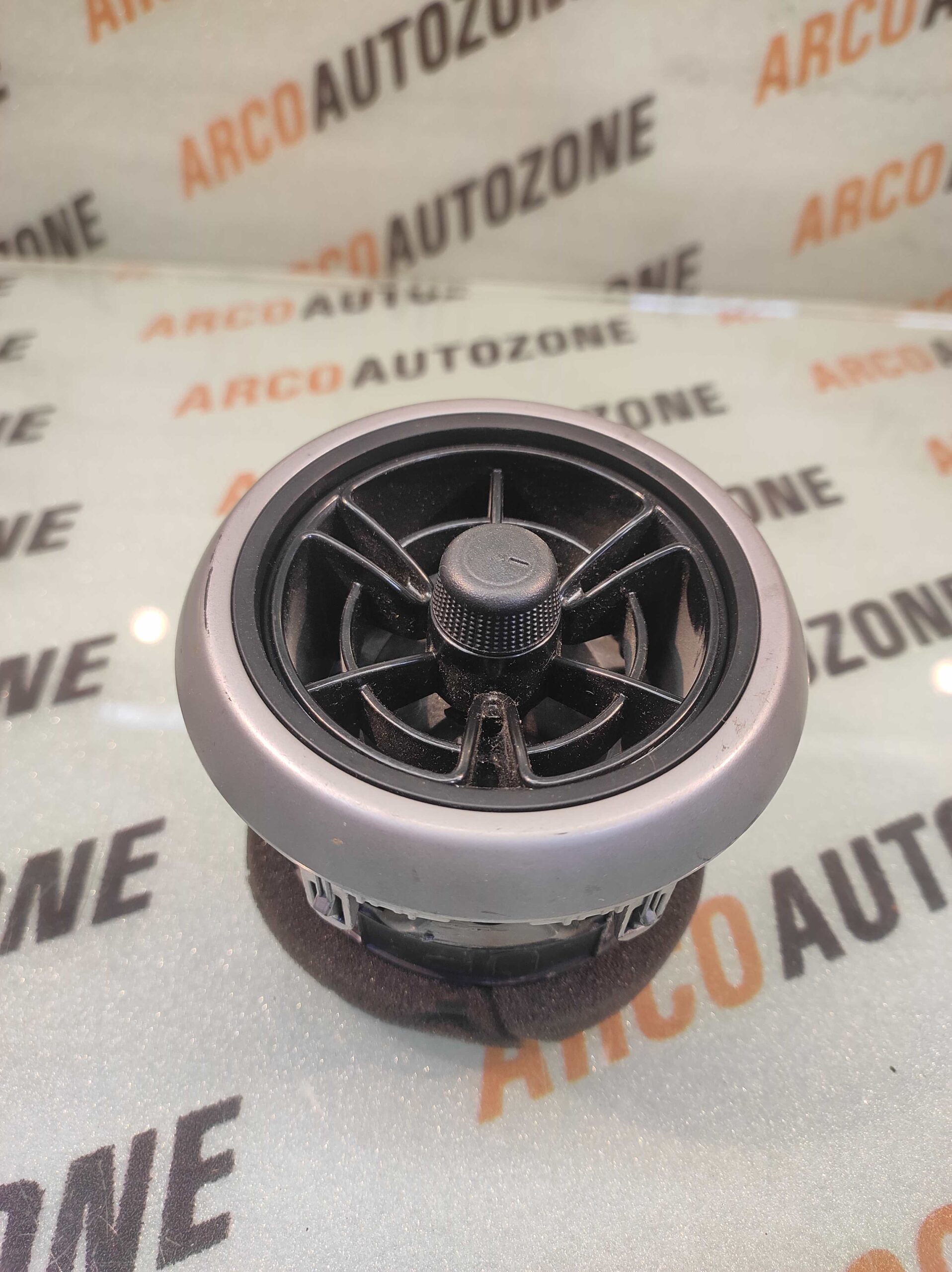AC VENT NIOS LEFT HYU 97480K6000 LOT