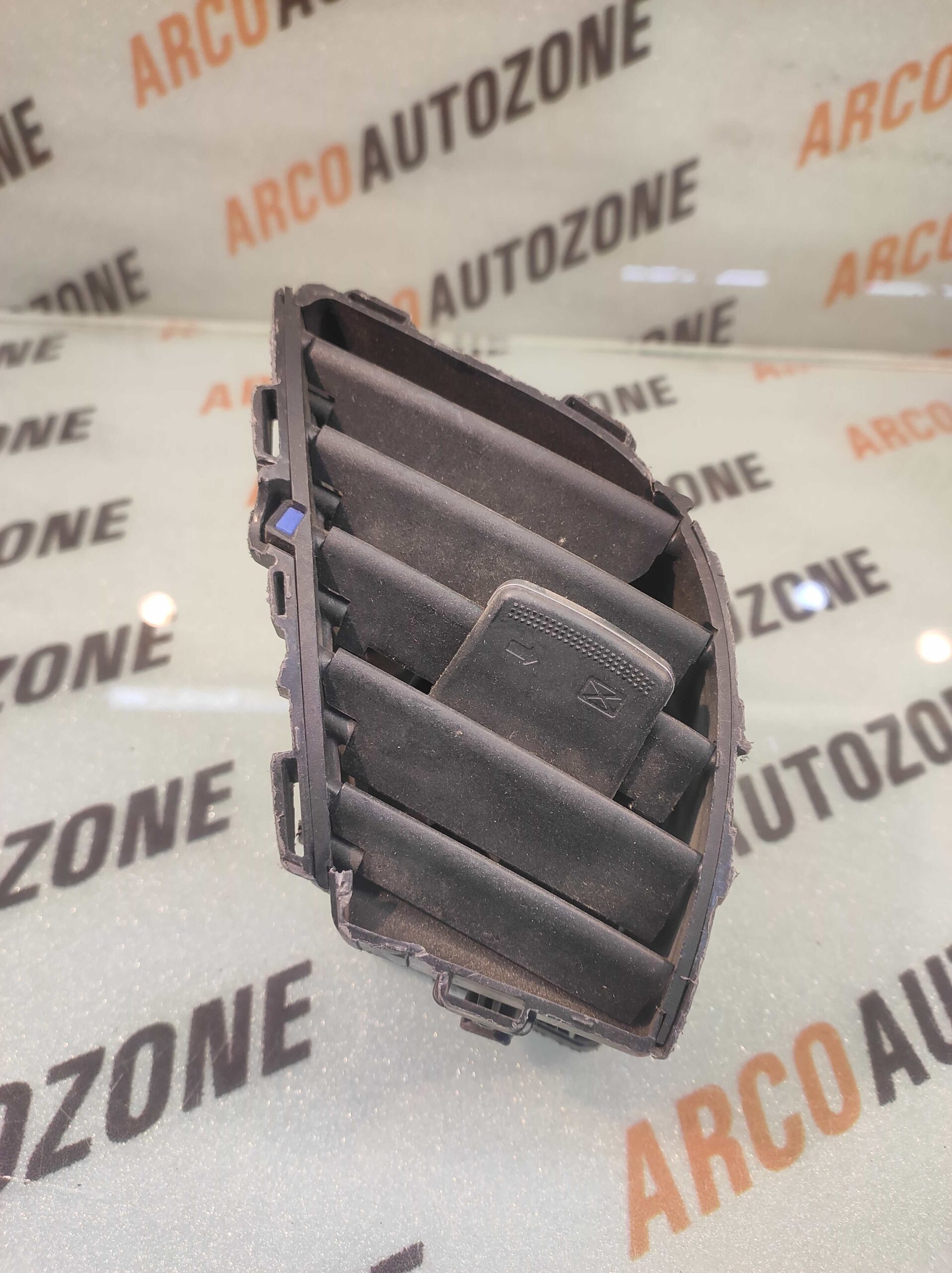 AC VENT SELTOS LEFT KIA 97480Q6900 LOT