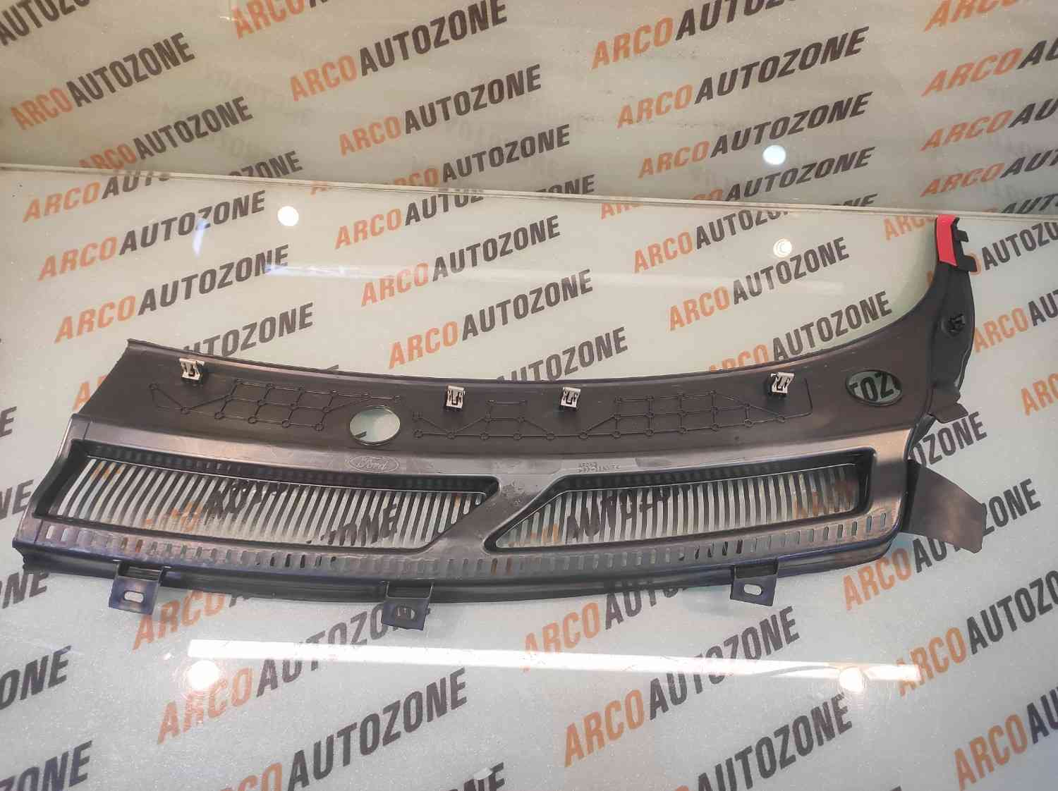 COWL TOP GRILL FIGO ASPIRE RIGHT FORD E4BZ58018A16E