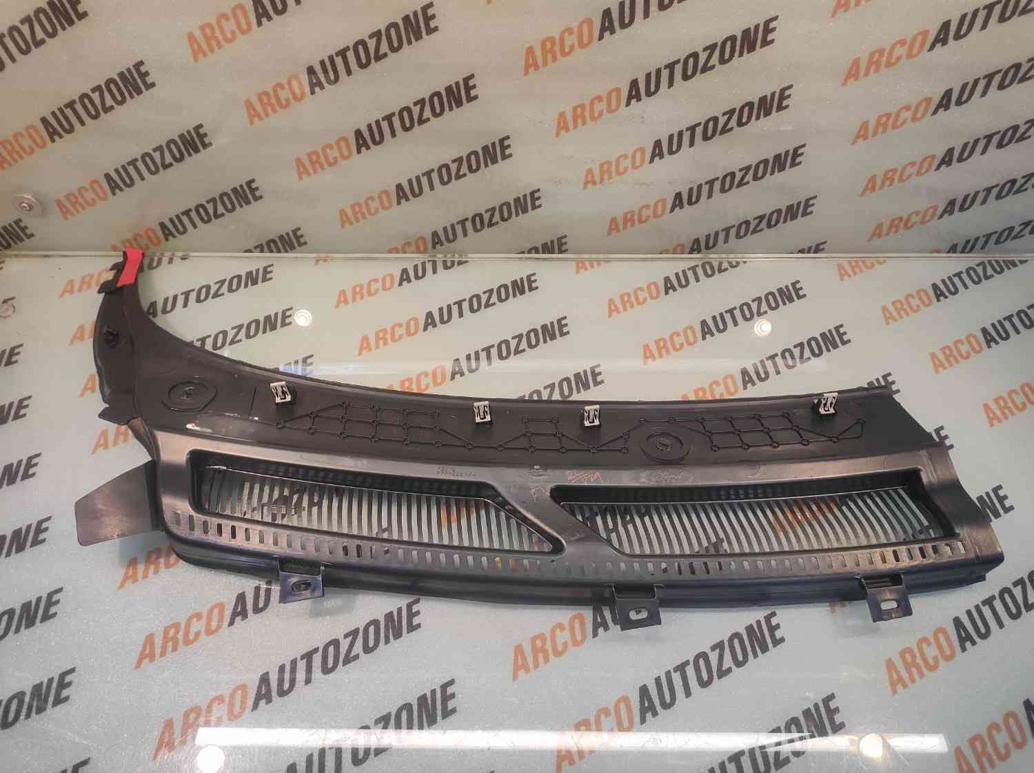 COWL TOP GRILL FIGO ASPIRE LEFT FORD E4BZ58018A17E