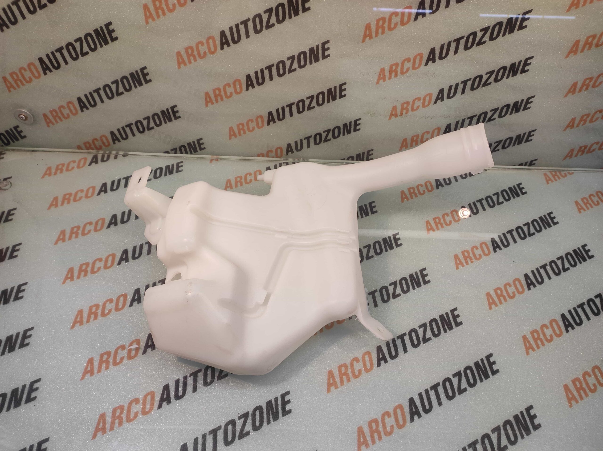 WIPER BOTTLE FIGO T3 ASPIRE FREESTYLE FORD J7BZ17618A