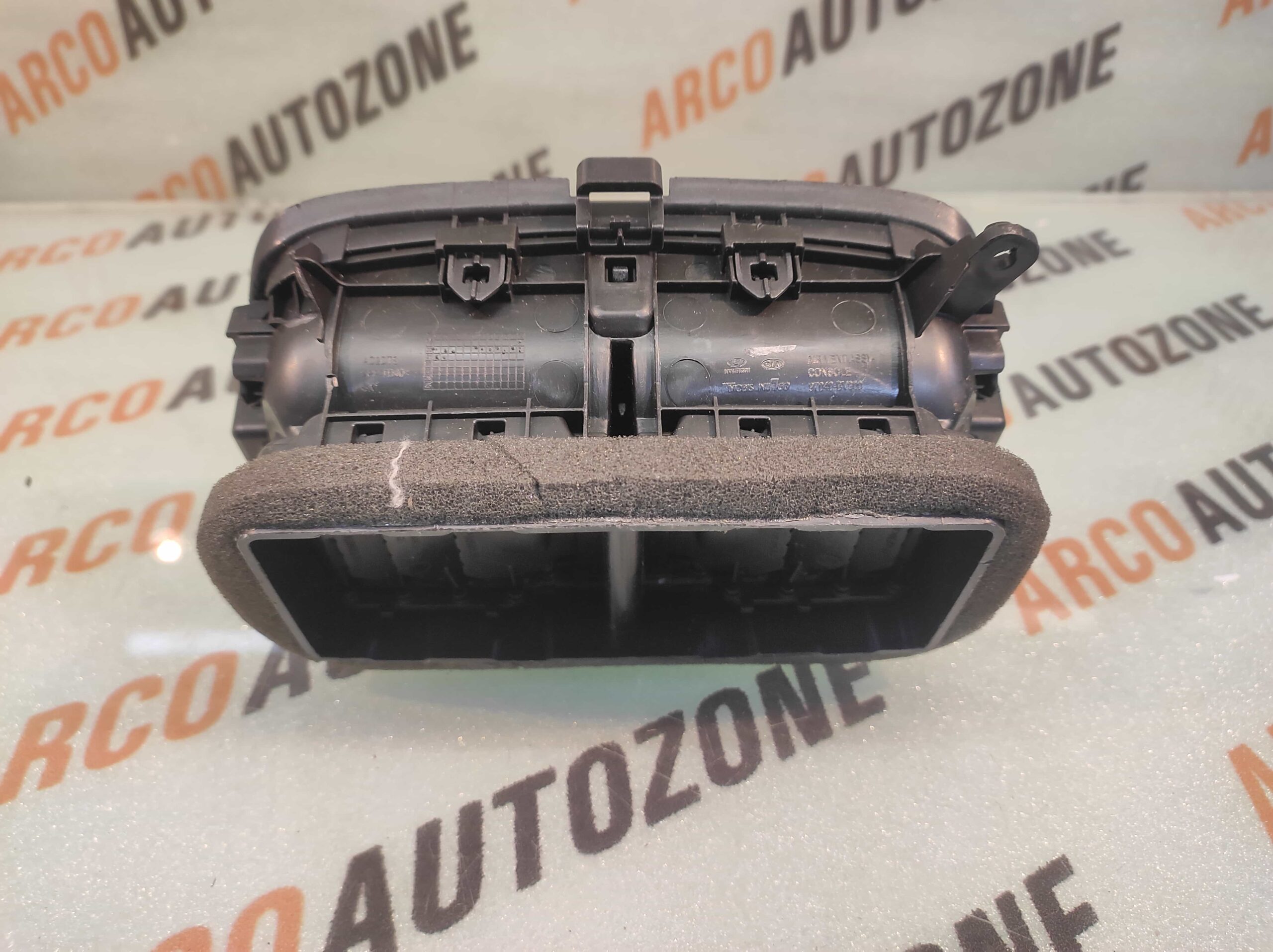 REAR AC VENT CRETA 20 ALCAZAR T1 CHROME 1 LOCK DAMAGE HYU 97040BV900 LOT