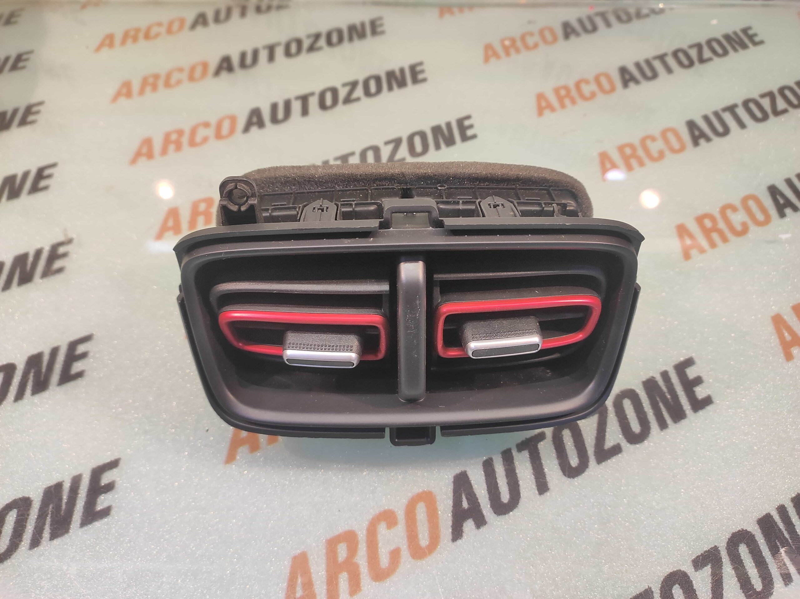 REAR AC VENT CRETA 20 ALCAZAR T1 DESTITUTE CHROME 1 LOCK DAMAGE HYU 97040BV900 LOT