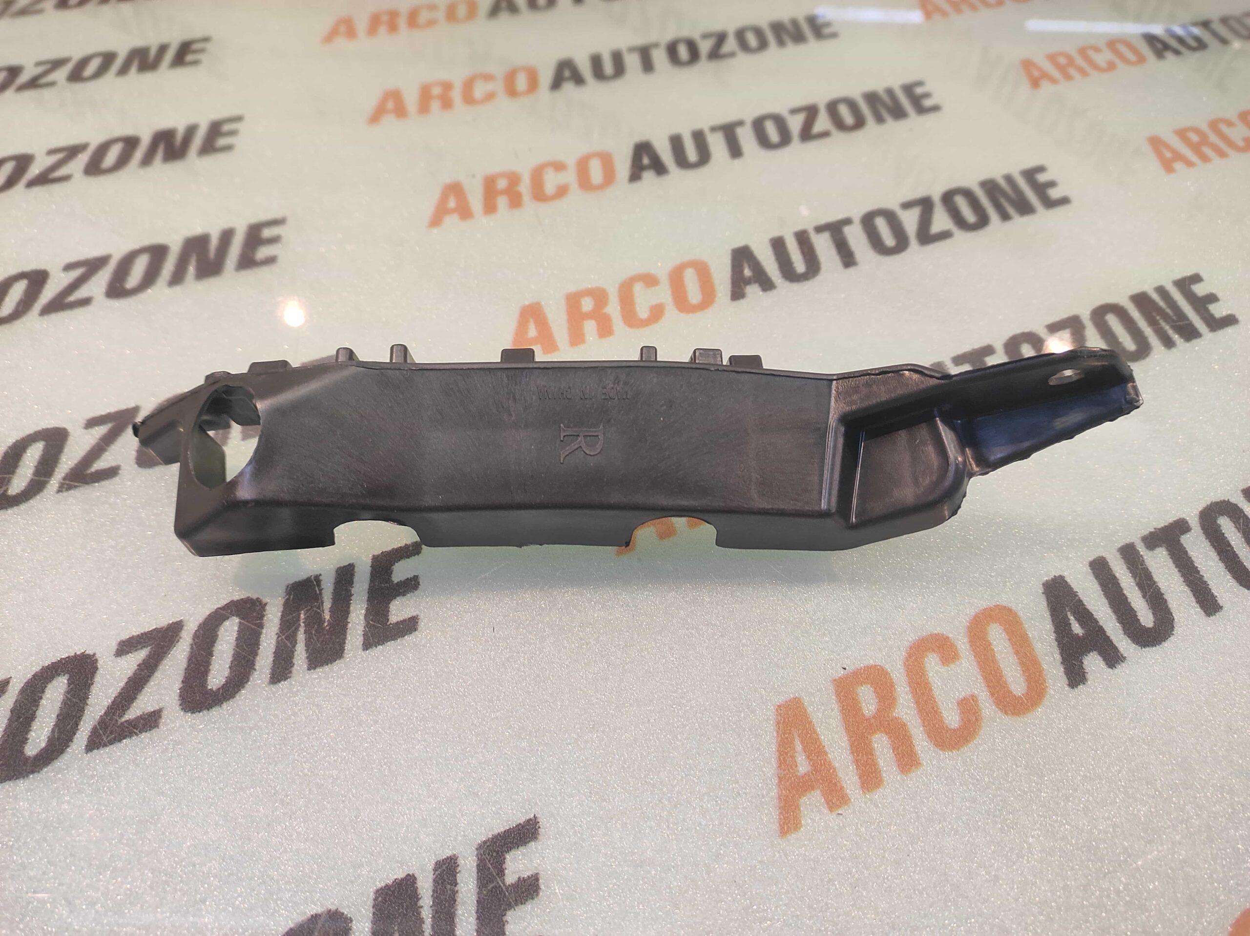 FRONT BUMPER BRACKET ELANTRA FLUDIC RIGHT 1ST GEN IMP 865143X000