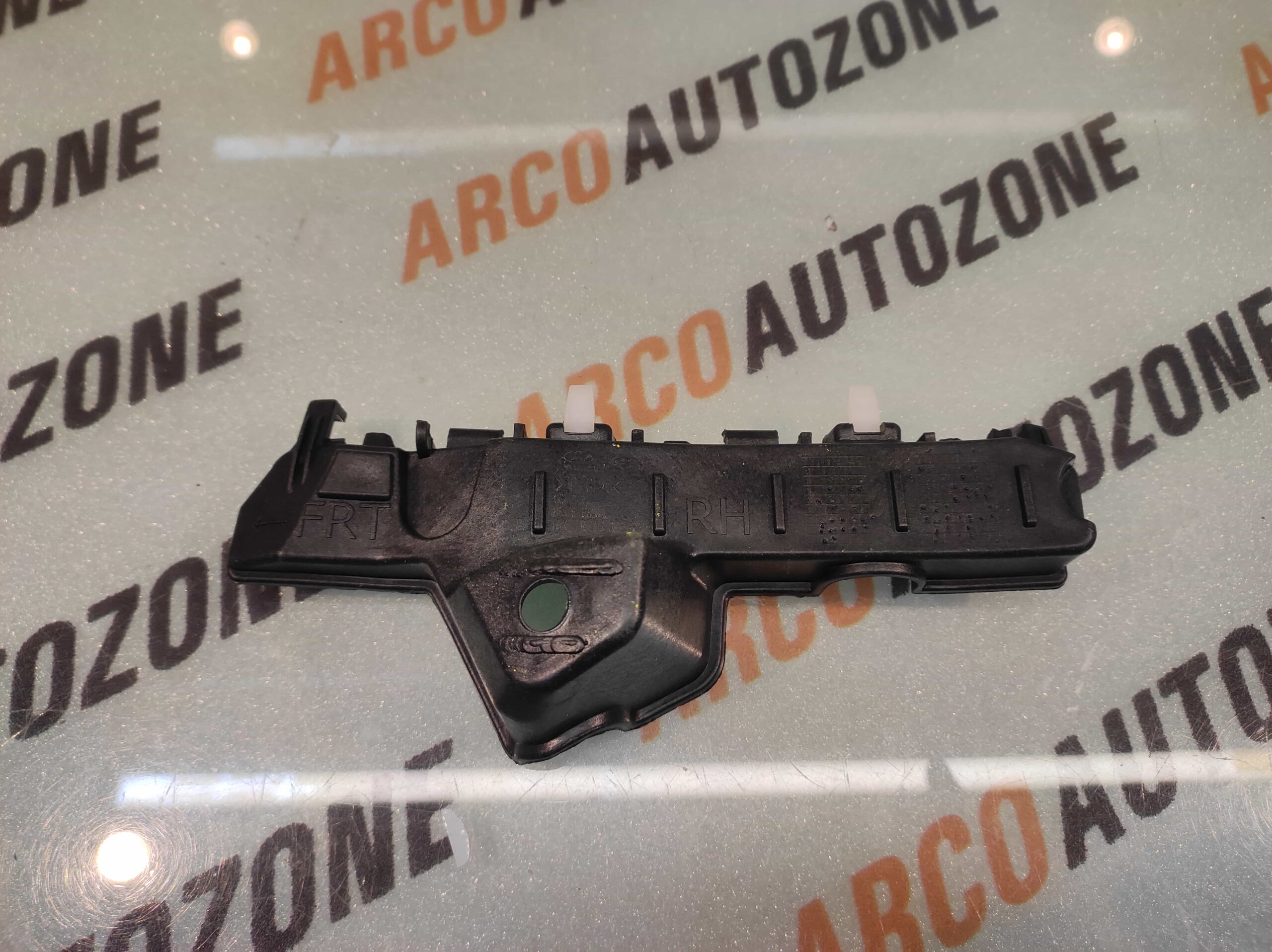 FRONT BUMPER BRACKET VERNA 18 RIGHT HYU 86514H6000