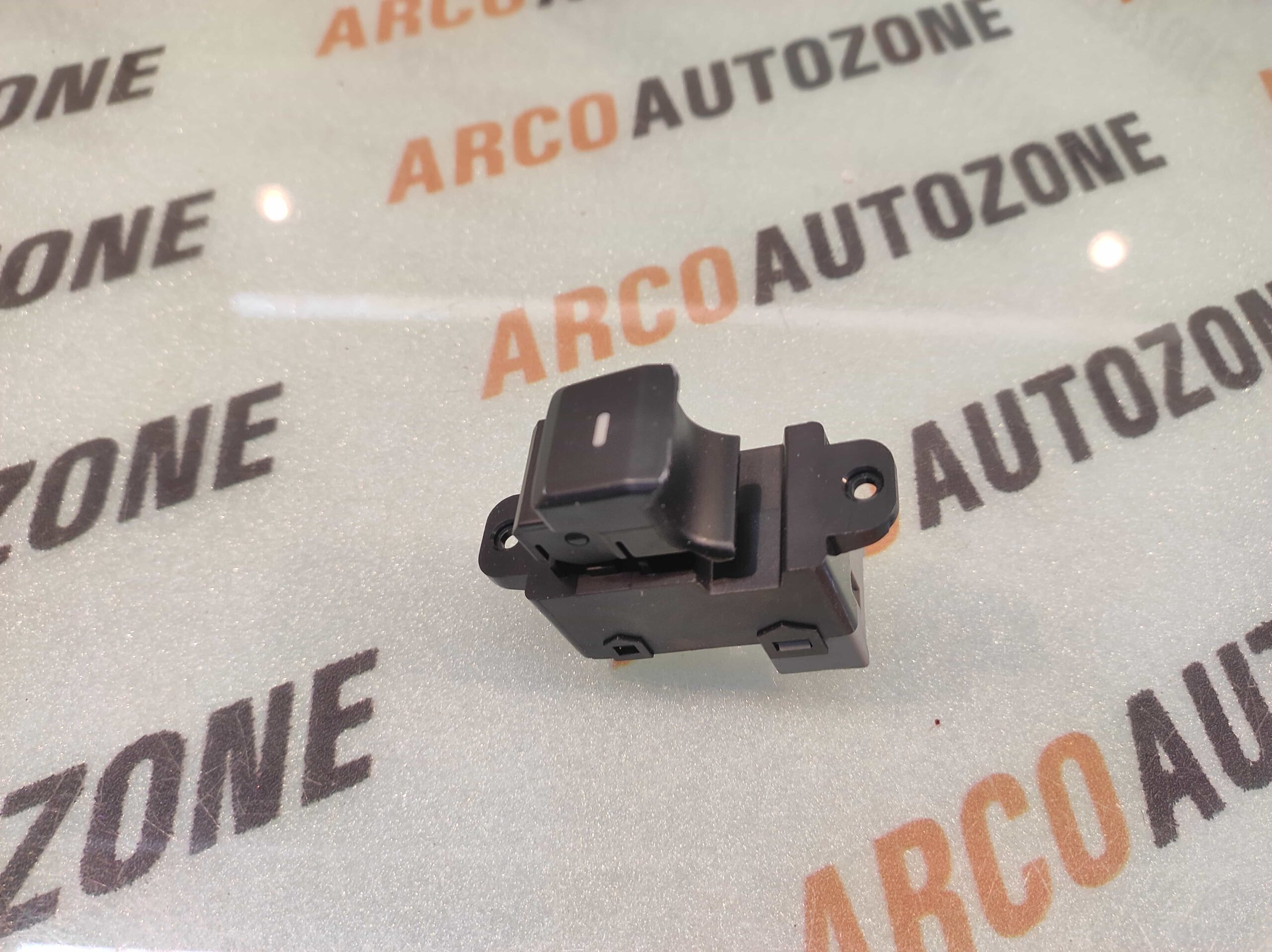 POWER WINDOW SWITCH SINGLE ELITE 7 PIN