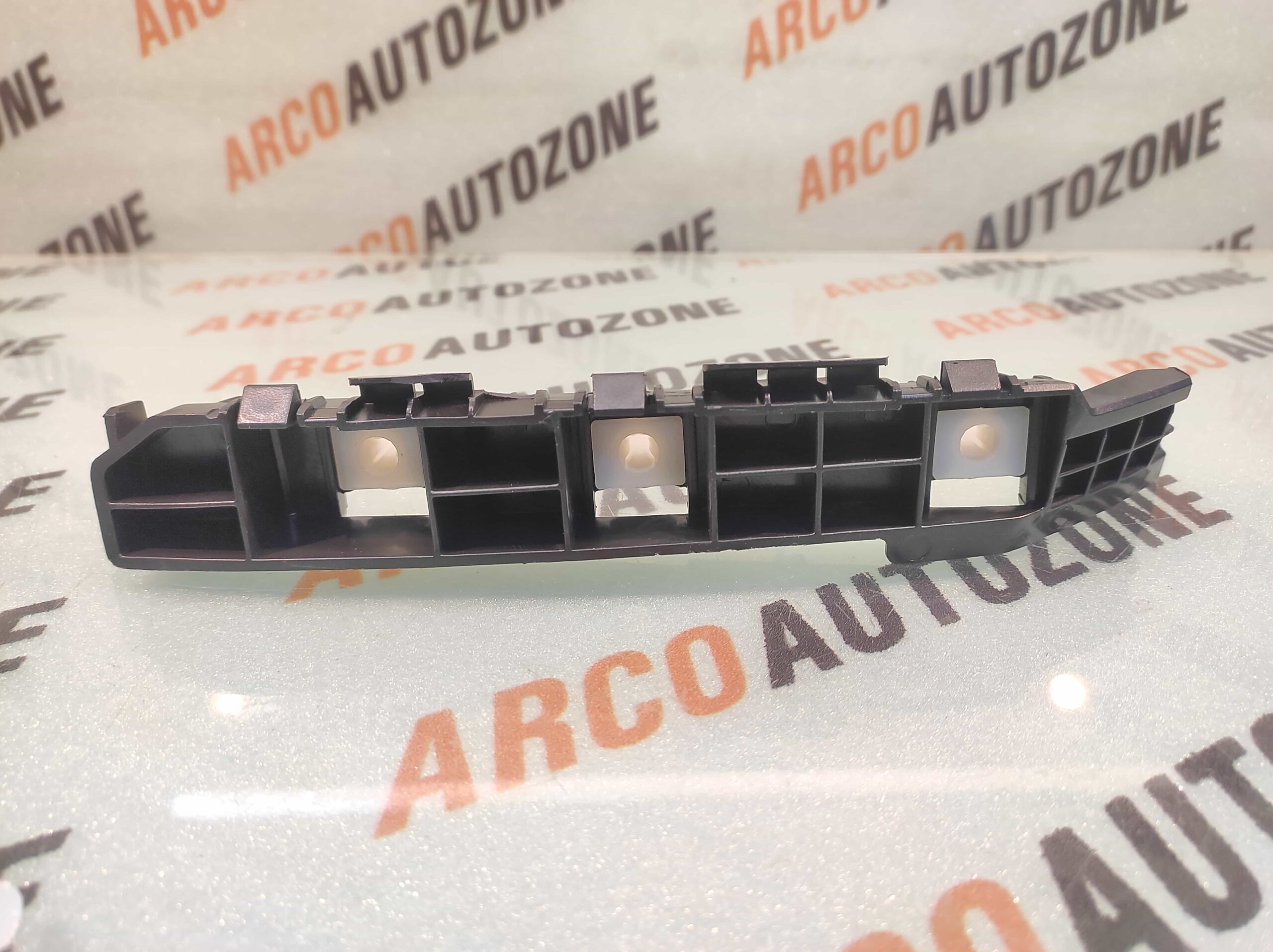 REAR BUMPER BRACKET I10 T1 LEFT HYU 866180X000