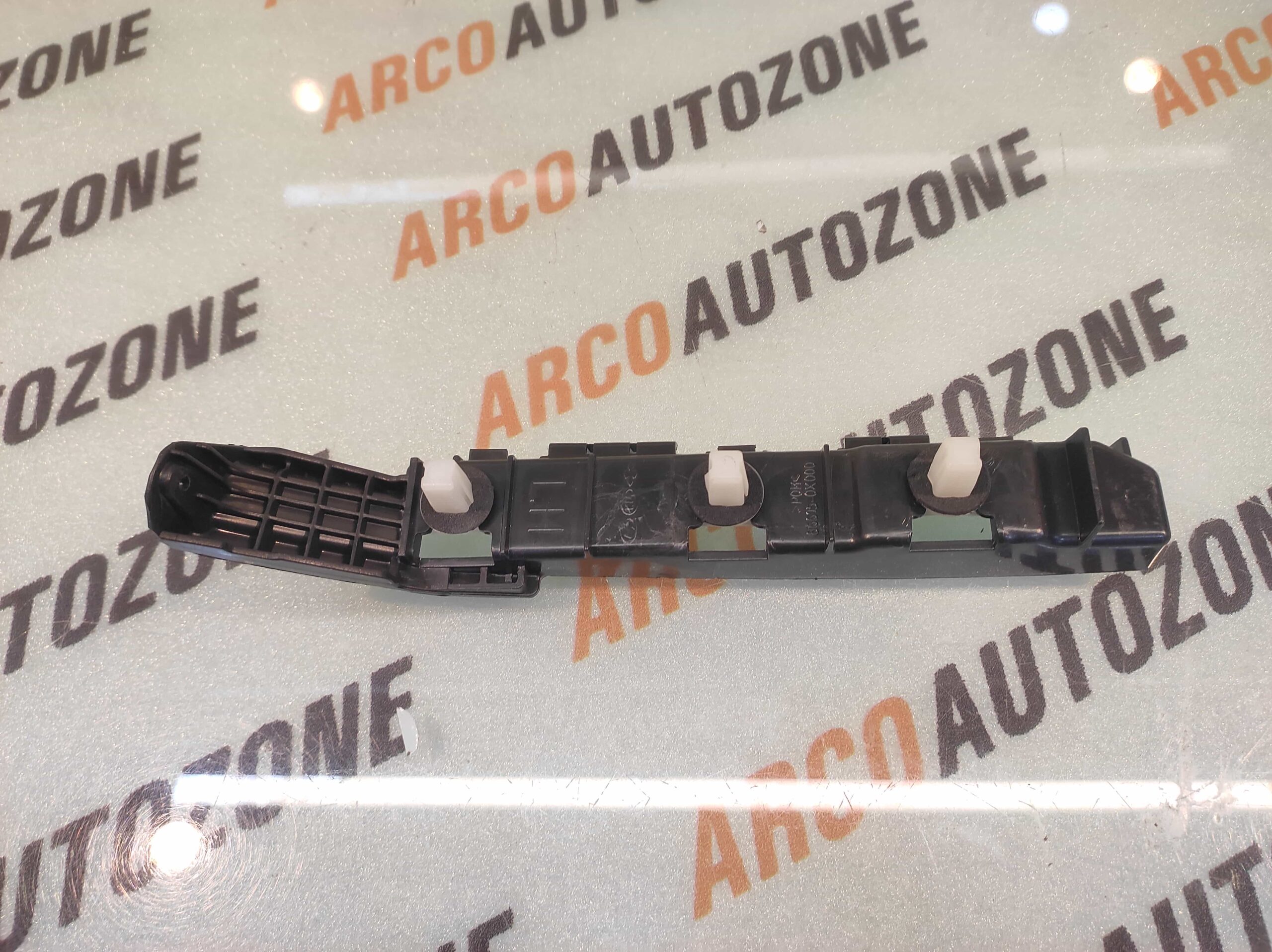 REAR BUMPER BRACKET I10 T1 LEFT HYU 866180X000