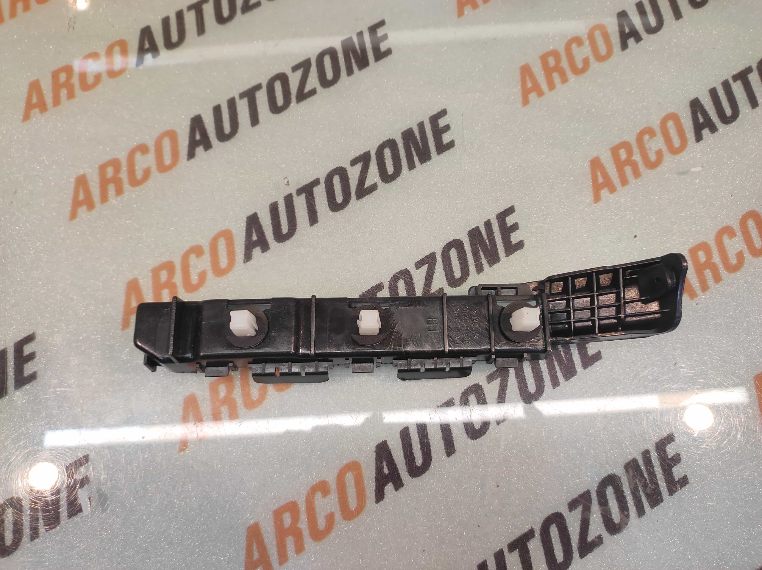 REAR BUMPER BRACKET I10 T1 RIGHT HYU 866190X000