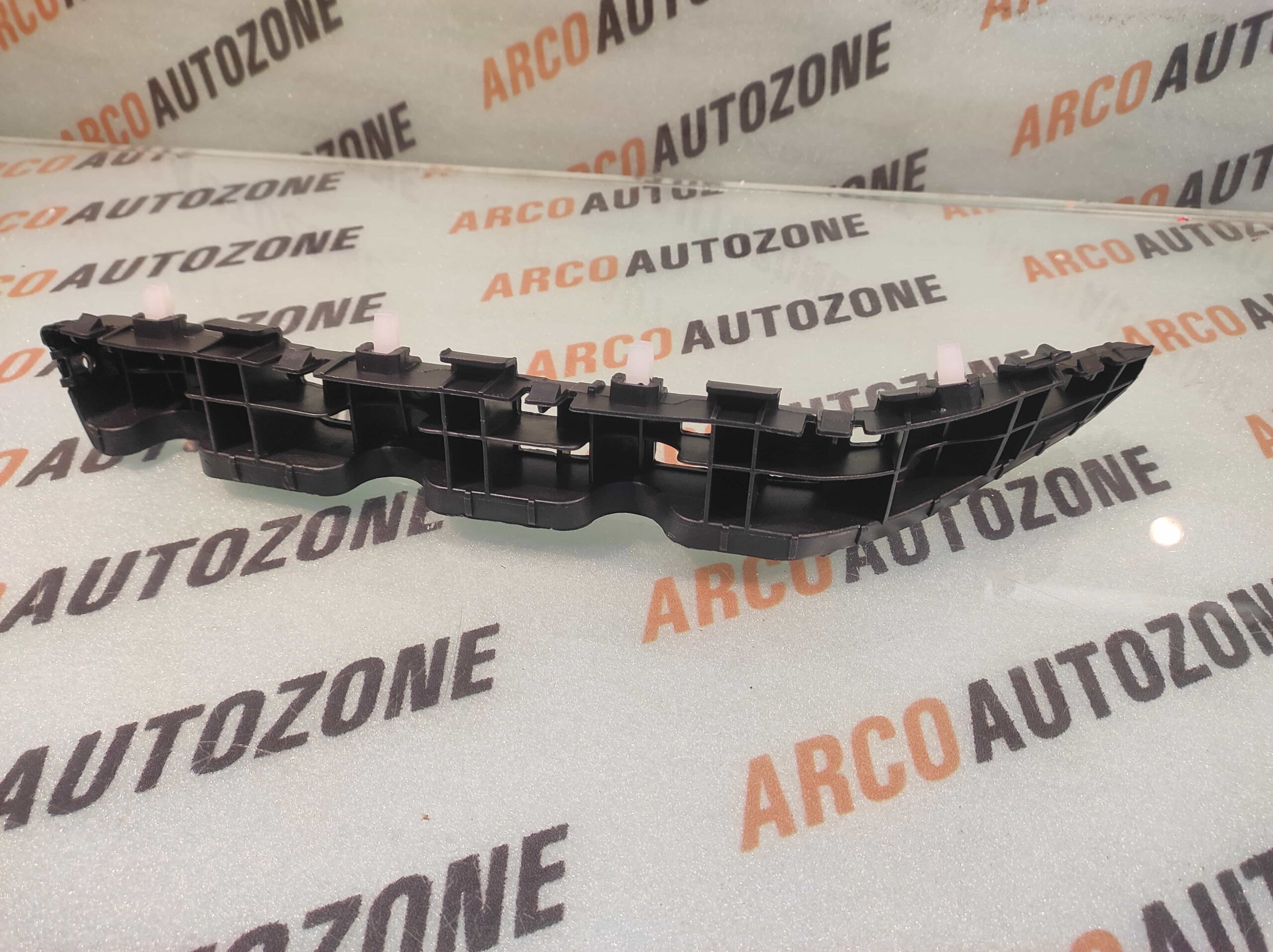 REAR BUMPER BRACKET EON LEFT HYU 866134N000
