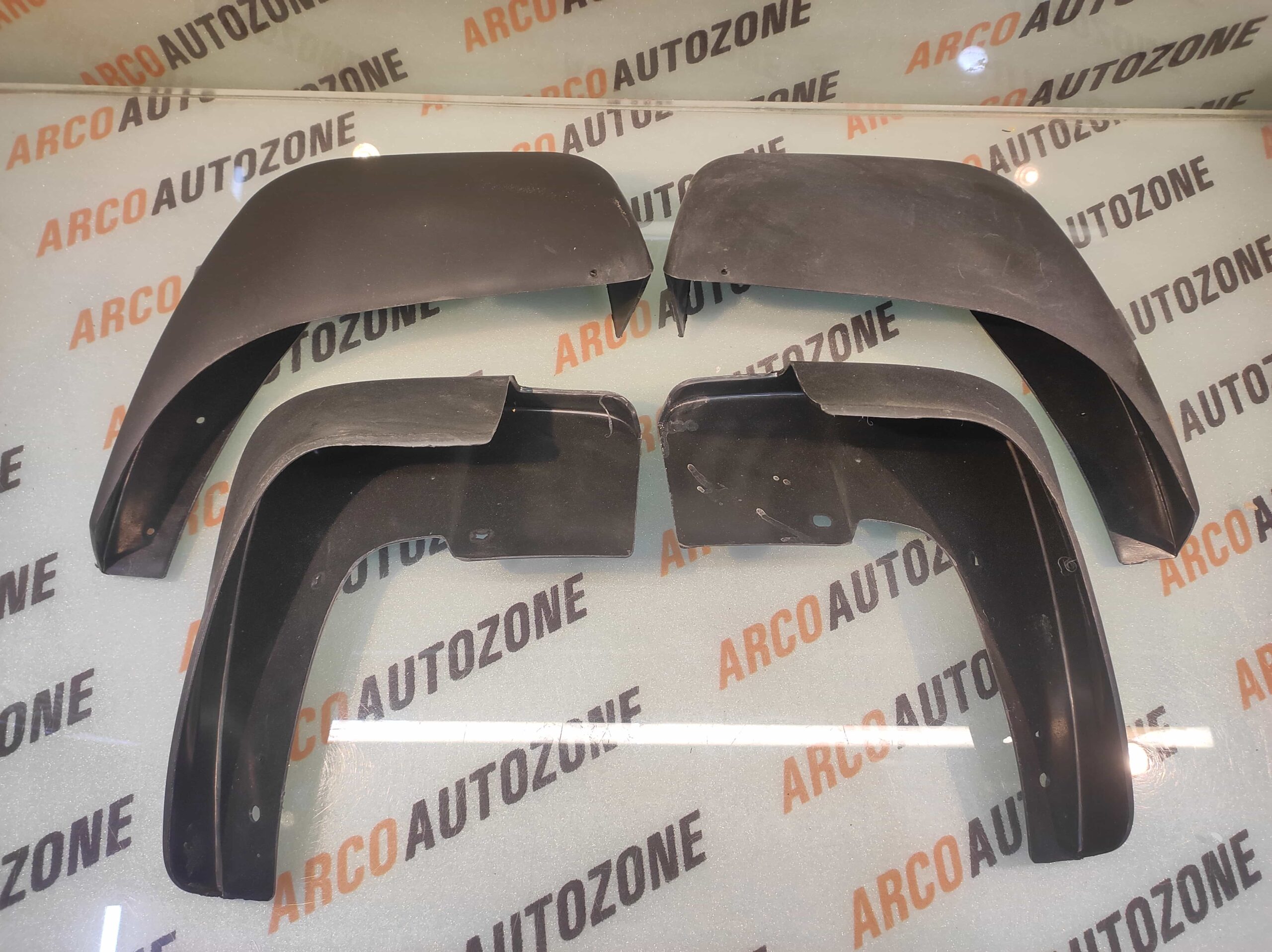 MUD FLAP ZEN ESTILO T2 SET