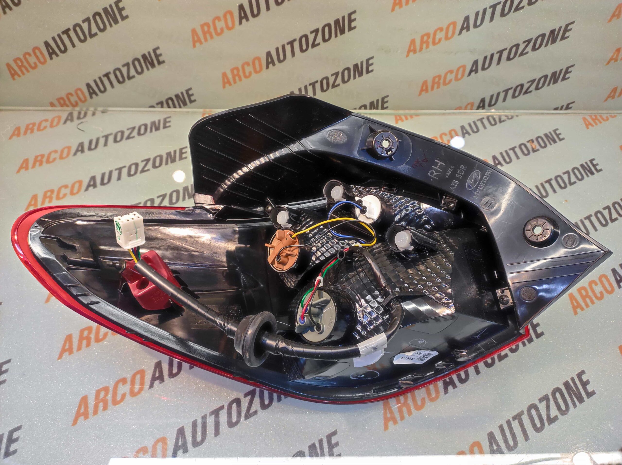 LIGHTING TAIL LIGHT NIOS RIGHT HYU 92402K6000