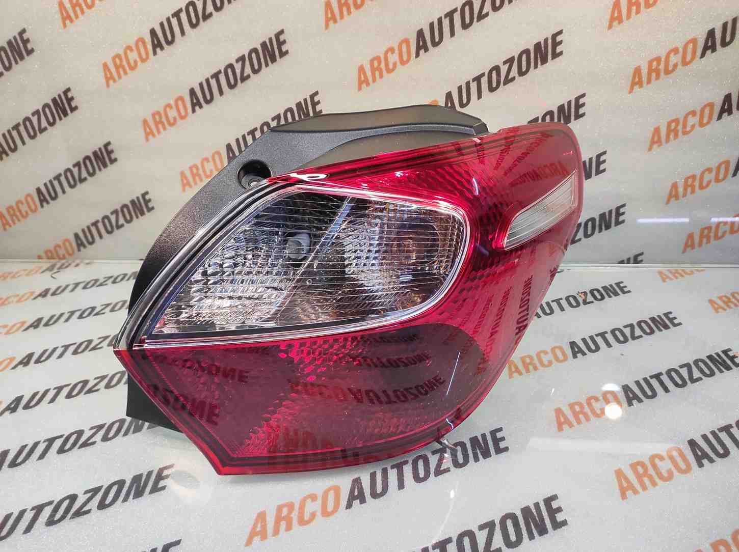 LIGHTING TAIL LIGHT NIOS RIGHT HYU 92402K6000