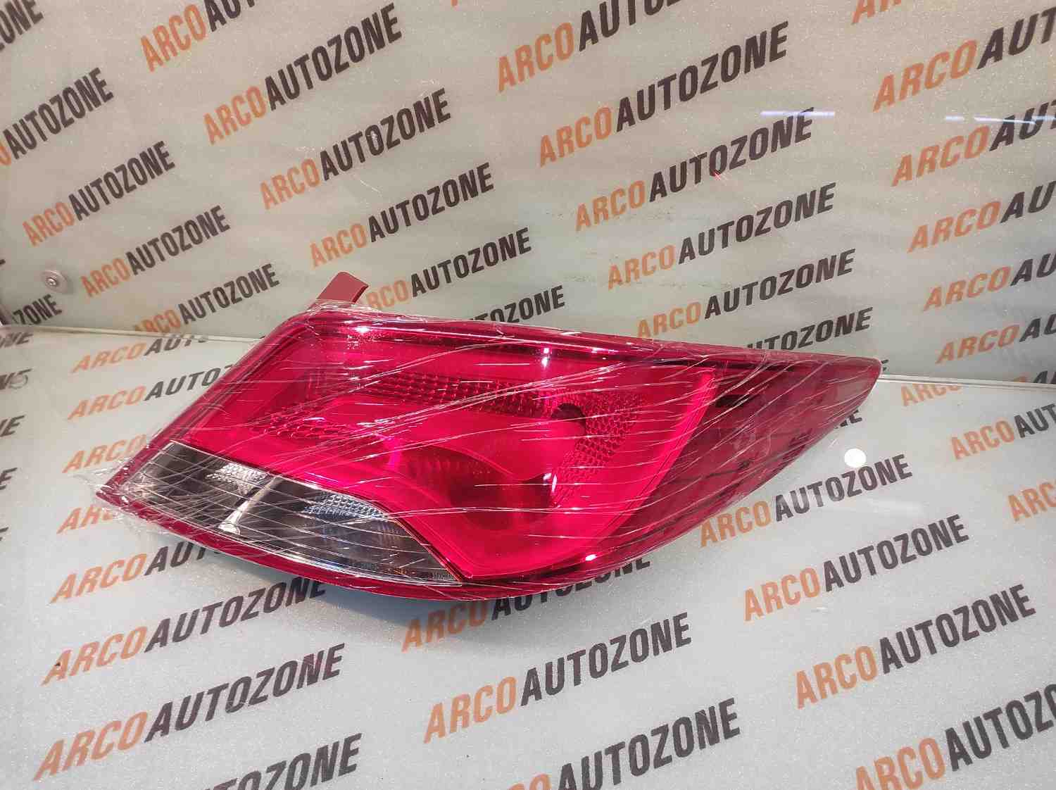 LIGHTING TAIL LIGHT VERNA 16 RIGHT HYU 924021V600