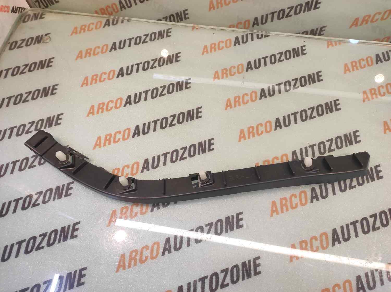 REAR BUMPER BRACKET VERNA 12 LEFT HYU 866131V000