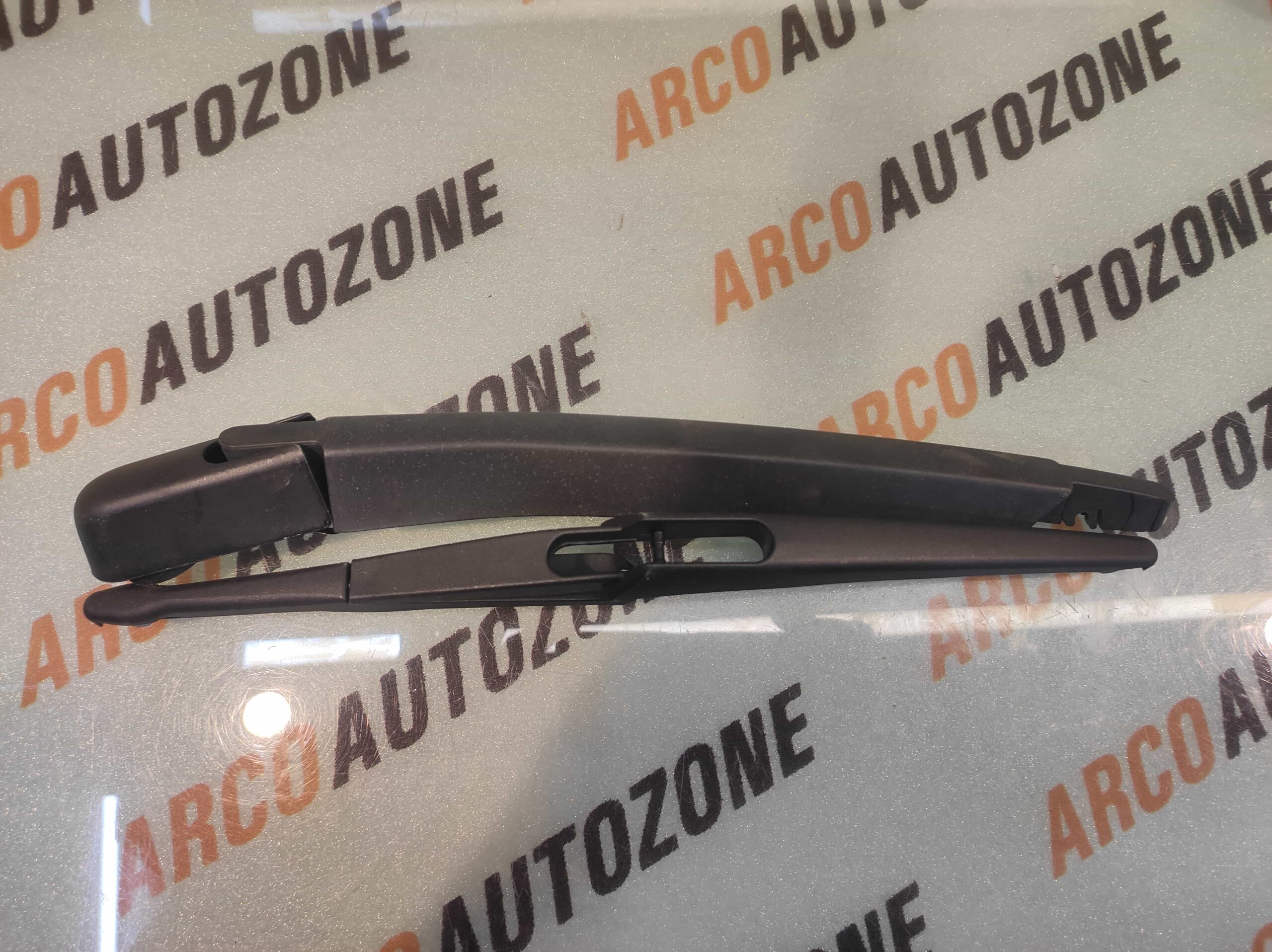 REAR WIPR ARM WI BLAD DUSTER TERRANO PUNTO ENDEAVOUR NEW IMP