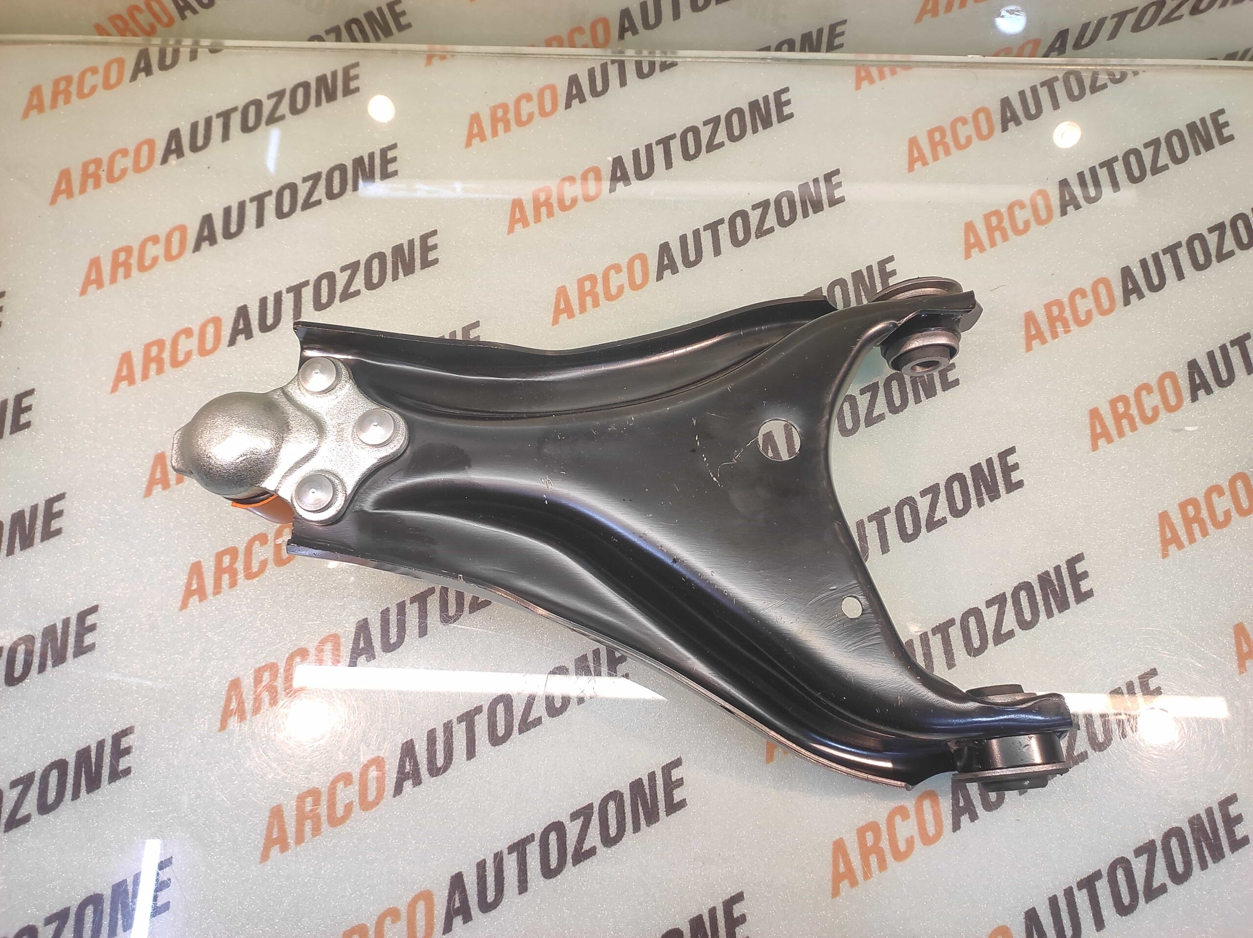 TRACK CONTROL ARM DUSTER RIGHT SONA MMF8318