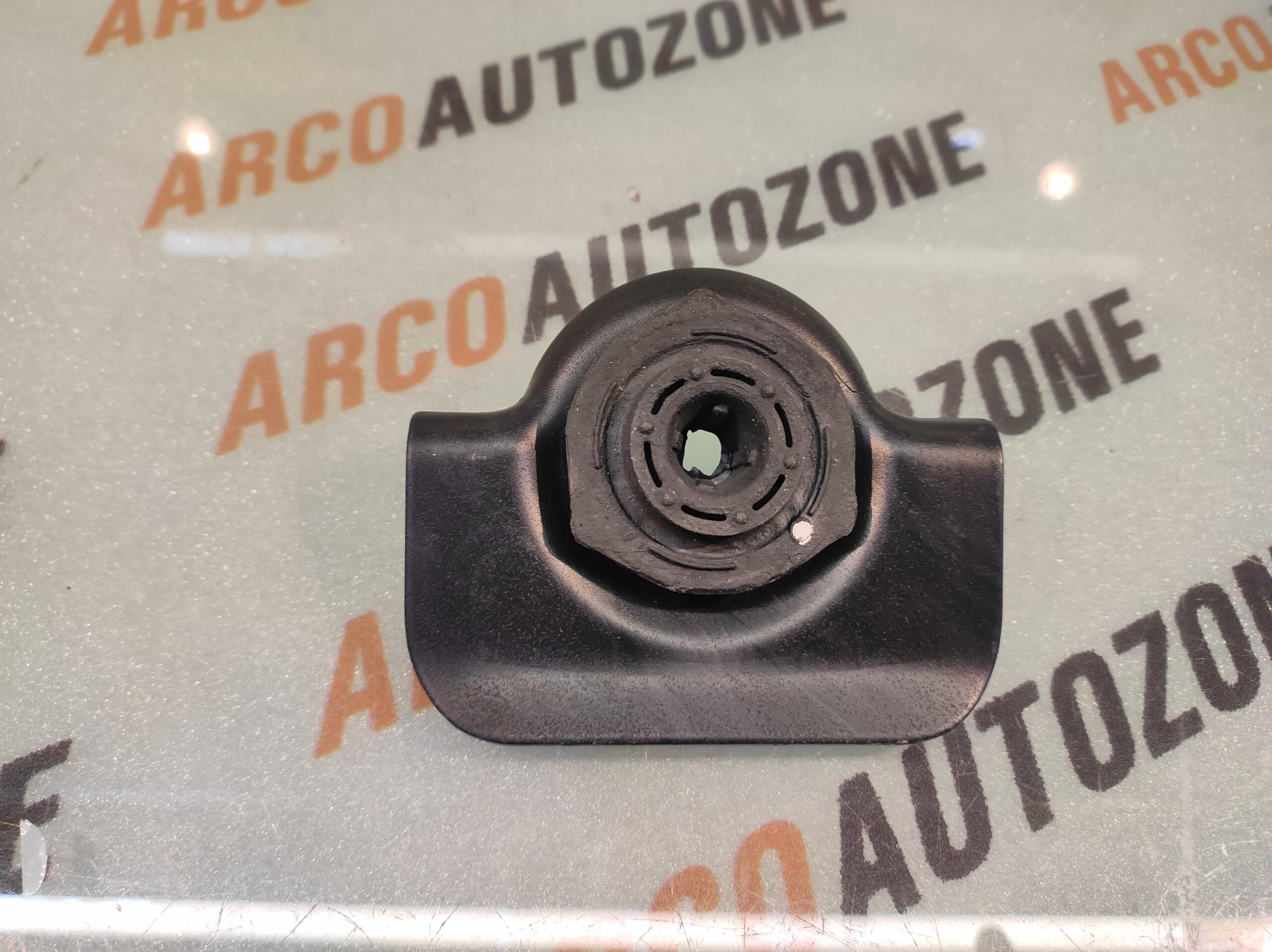 RADIATOR BRACKET I10 BRACKET HYU 253320X000