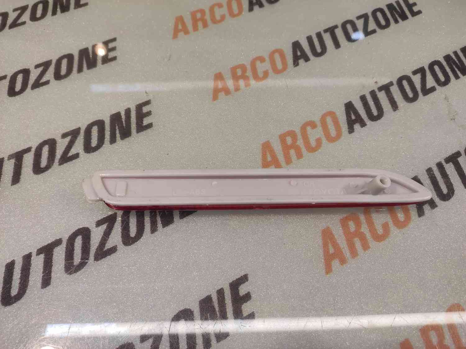 REARBUMP REFLECTOR INNOVA ALL FORTUNER T2 LEFT ACC TYD002140LH