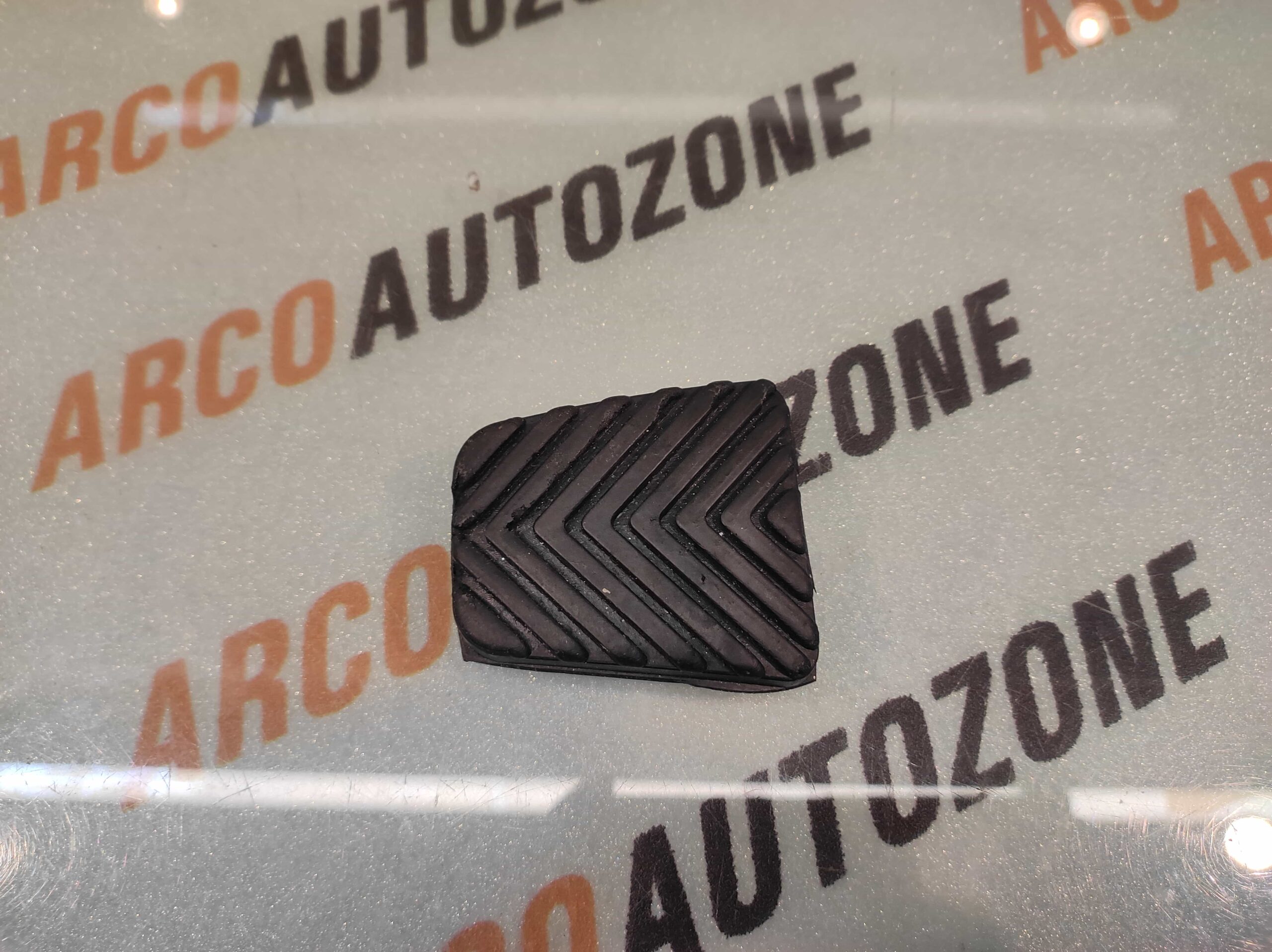CLUTCH PADDLE RUBBER I20 VERNA IND 3282536000