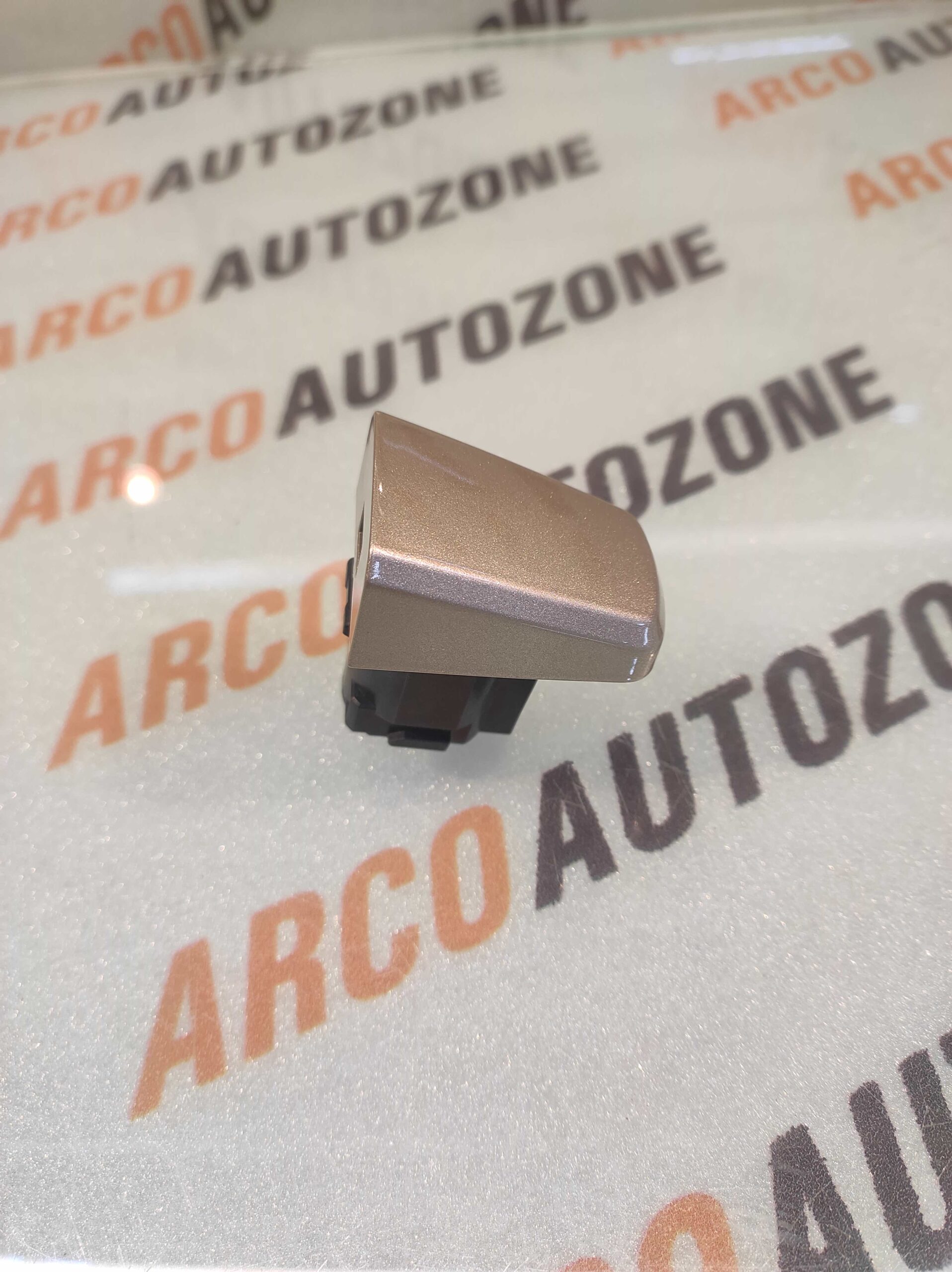 OUTER HANDLE CAP CRUZE NON CHROME