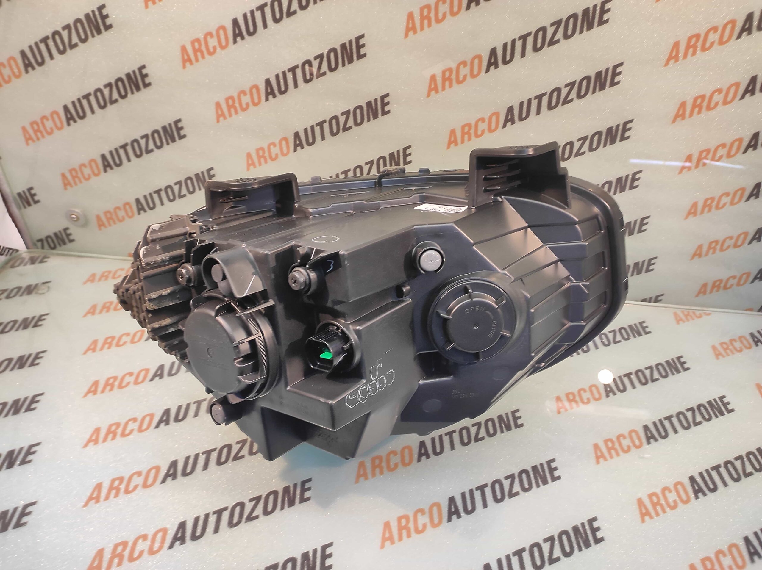 LIGHTING HEAD LIGHT PROJECTOR LED VENUE LEFT LOWER HYU 92101K3100