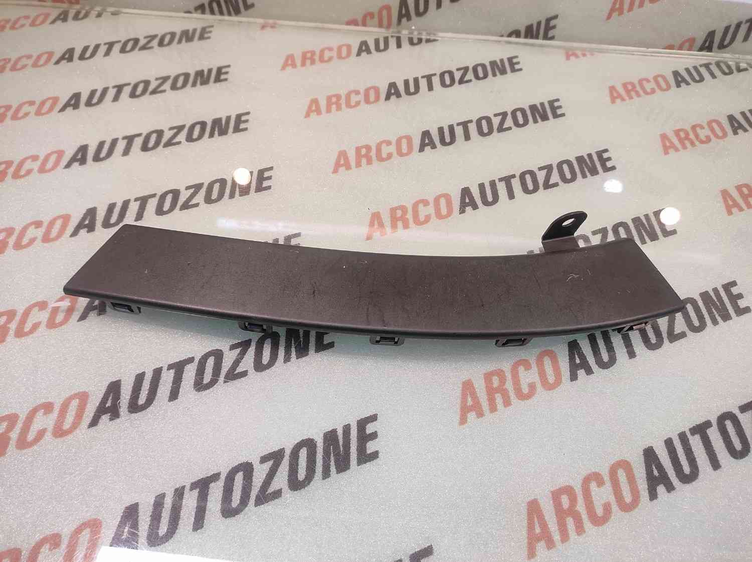 CLADDING BUMPER BREZZA RIGHT MGP 71793M82P005PK