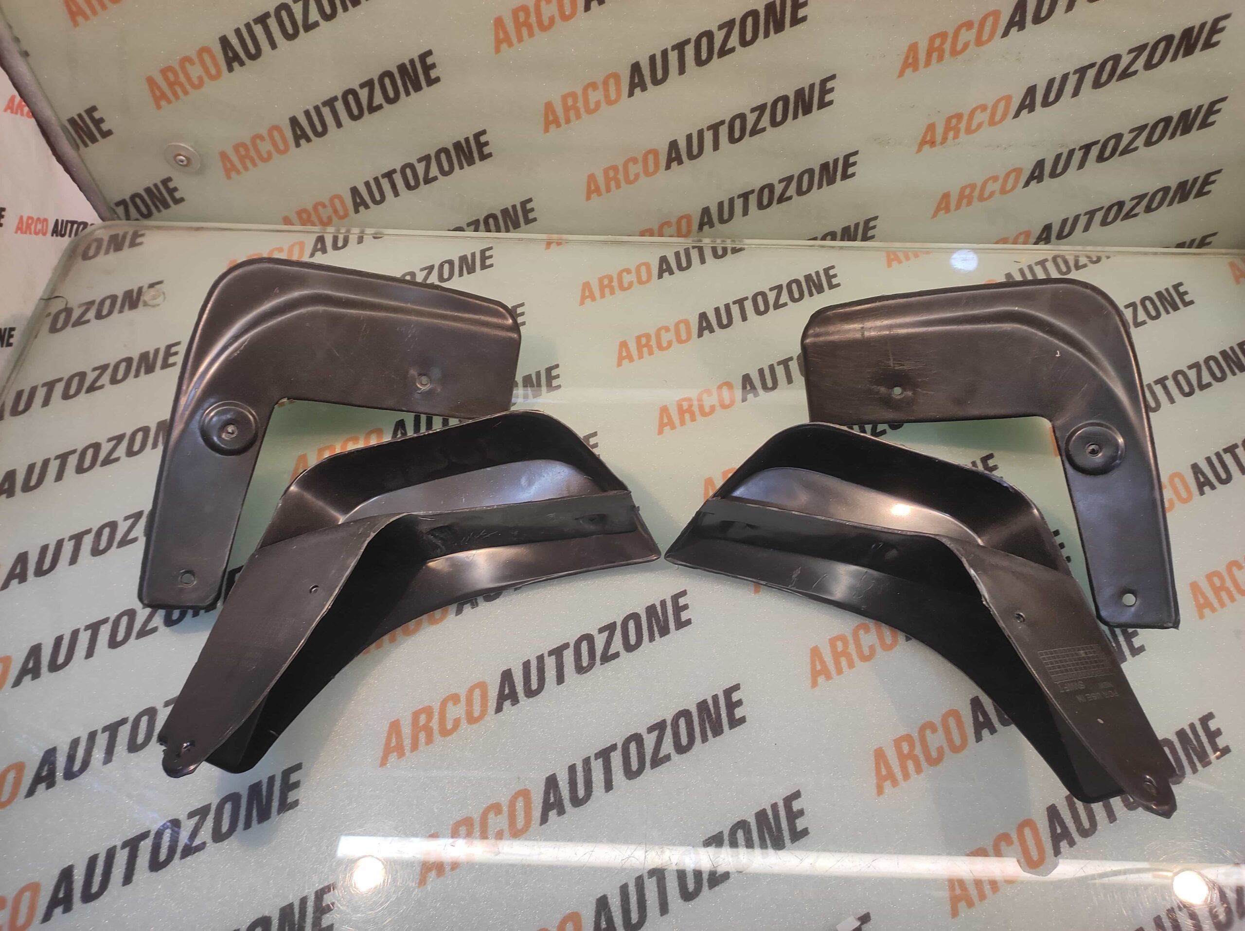 MUD FLAP SWIFT 07 SKI