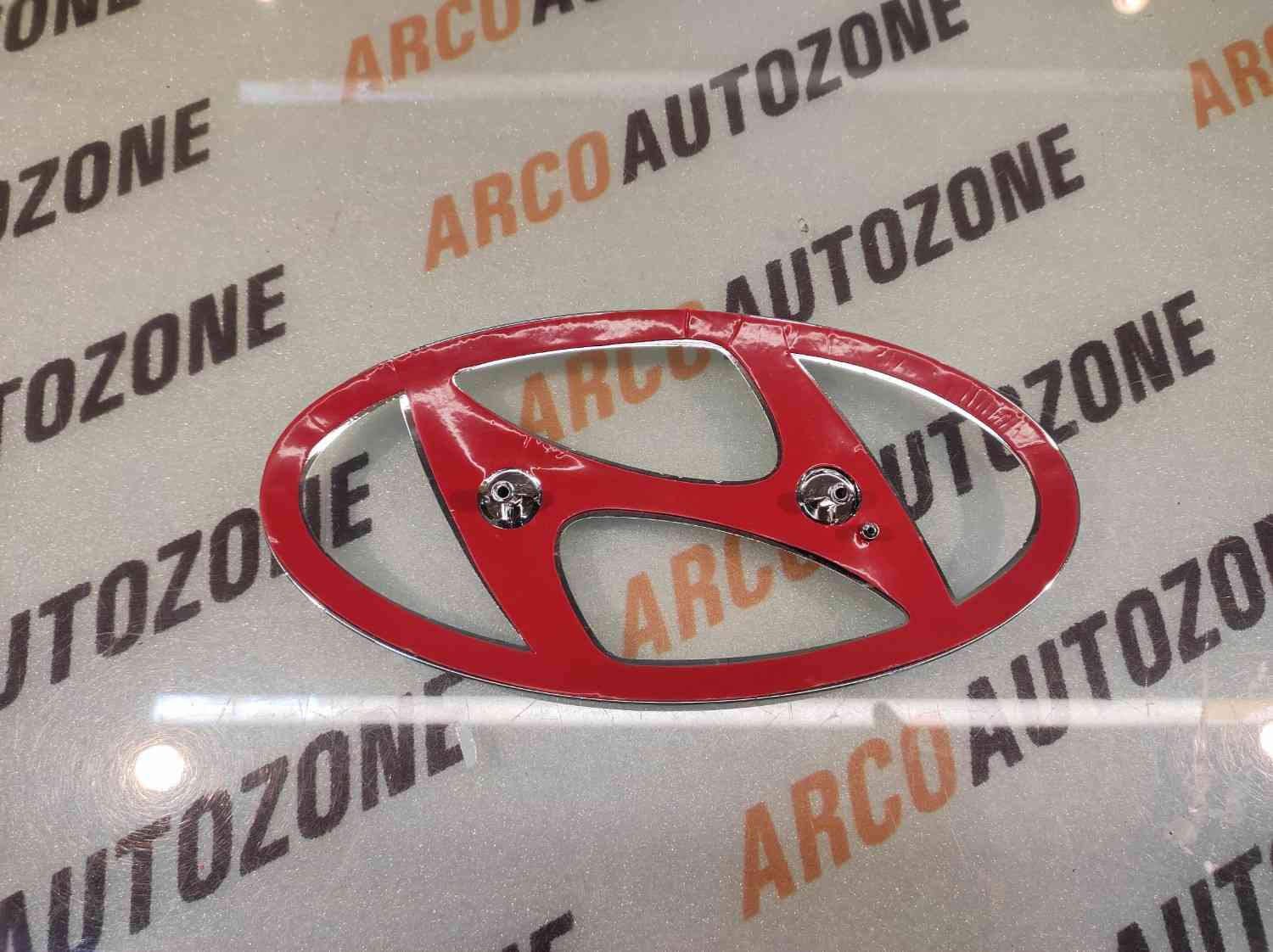 FRONT GRILL LOGO VENUE T1 CLAS