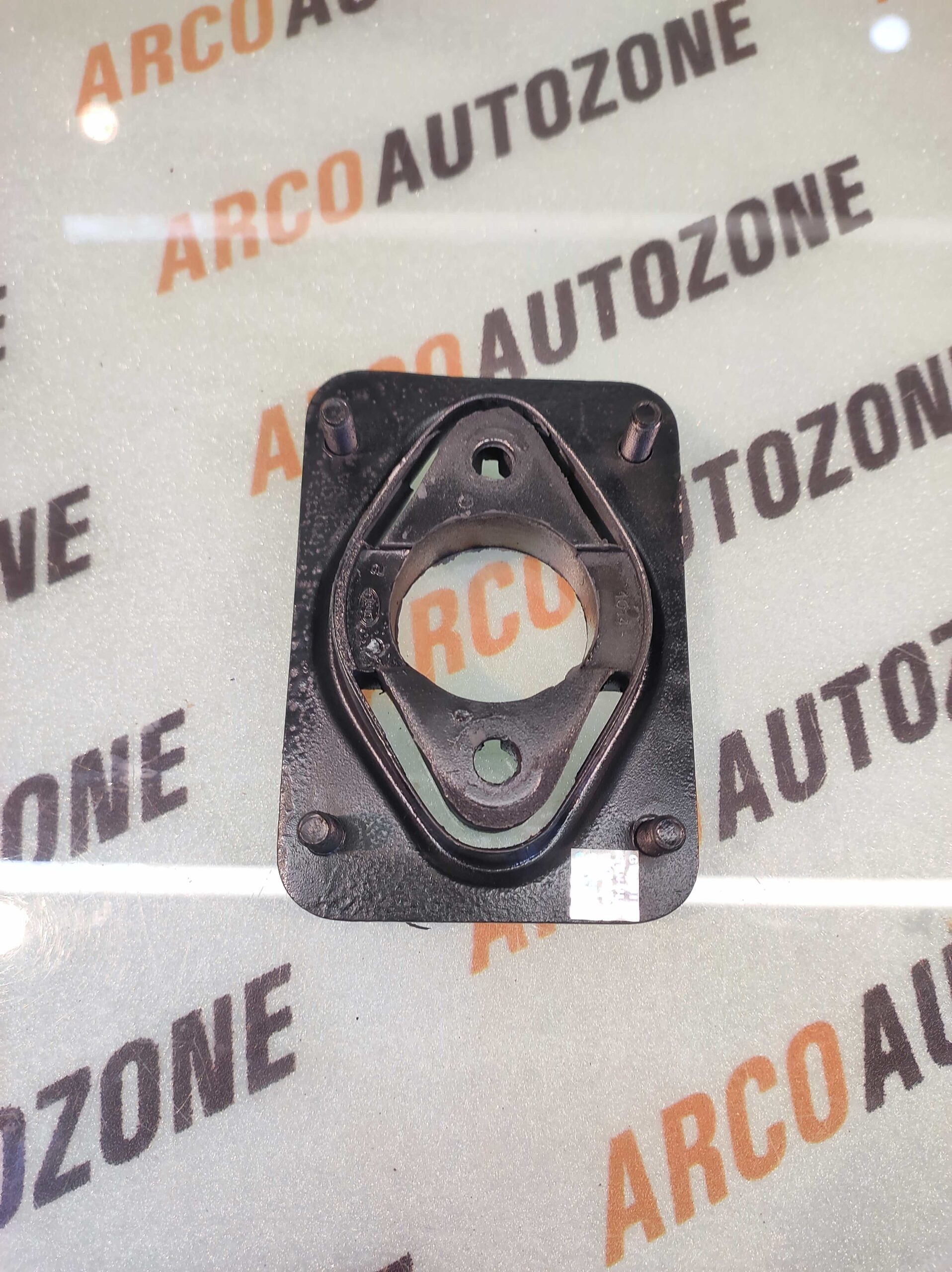 GEAR LEVER HOUSING CAR AMP1014