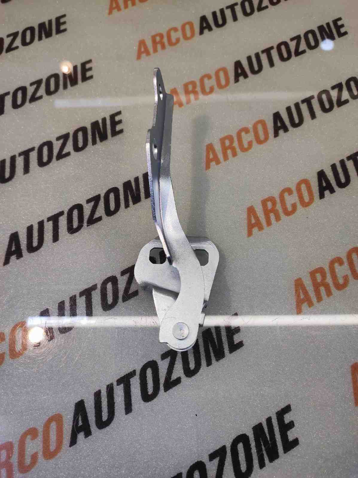 BONNET HING KWID REDIGO RIGHT IND