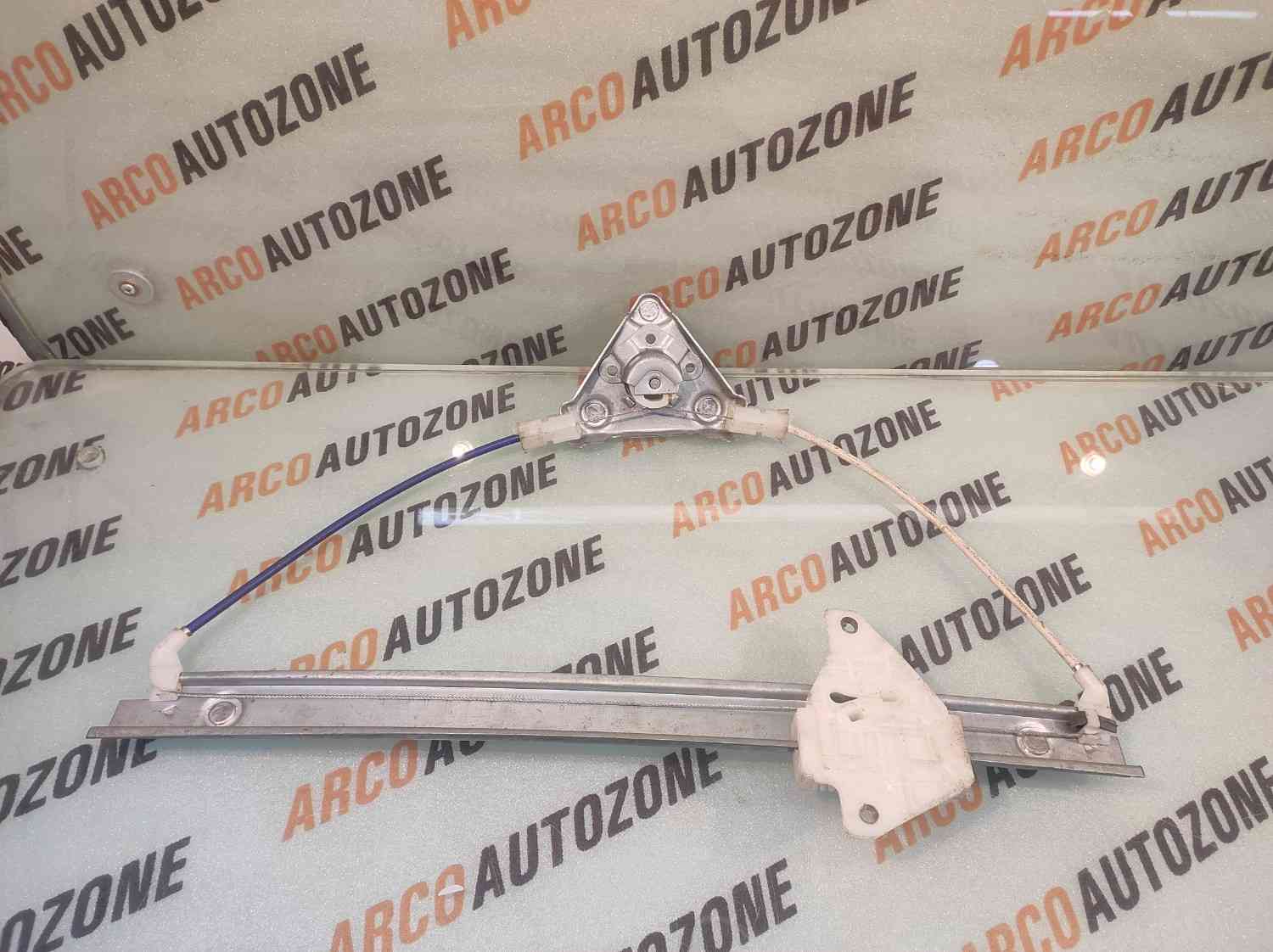 GLASS MACHINE BREZZA FRONT RIGHT MGP 83401M82P11