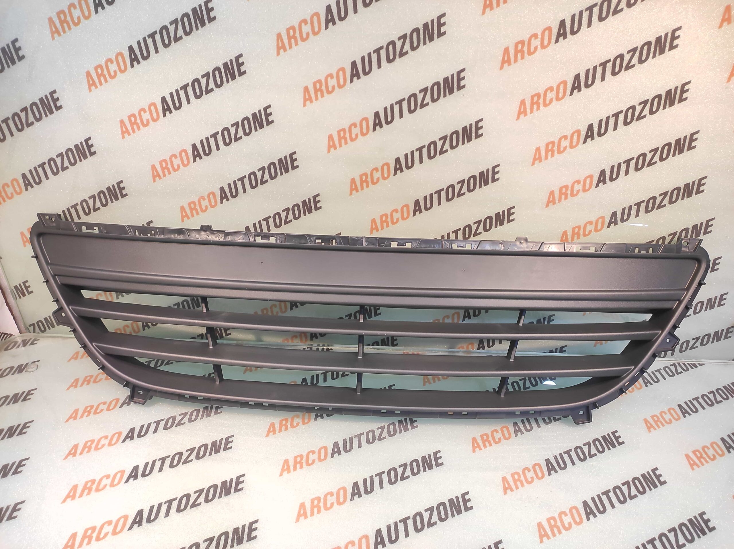 LOWER GRILL I20 T2 HYU 865611J500