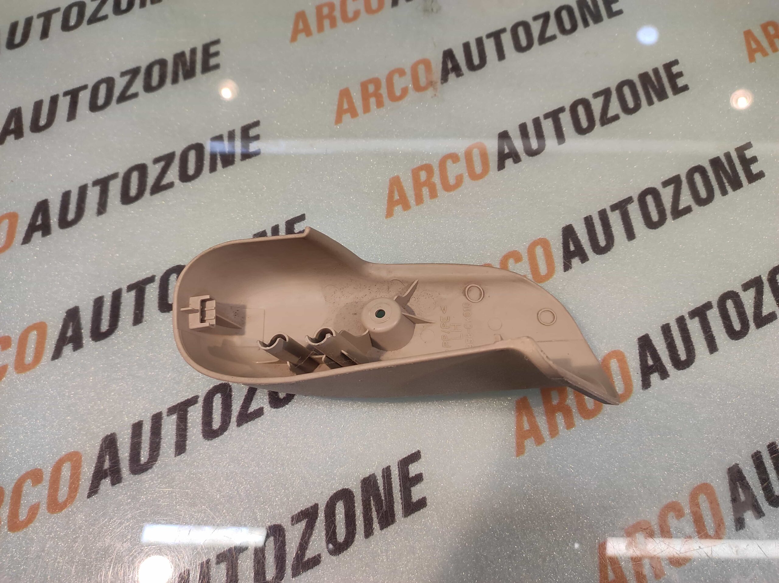 SEAT CAP INNOVA REAR 799580K010
