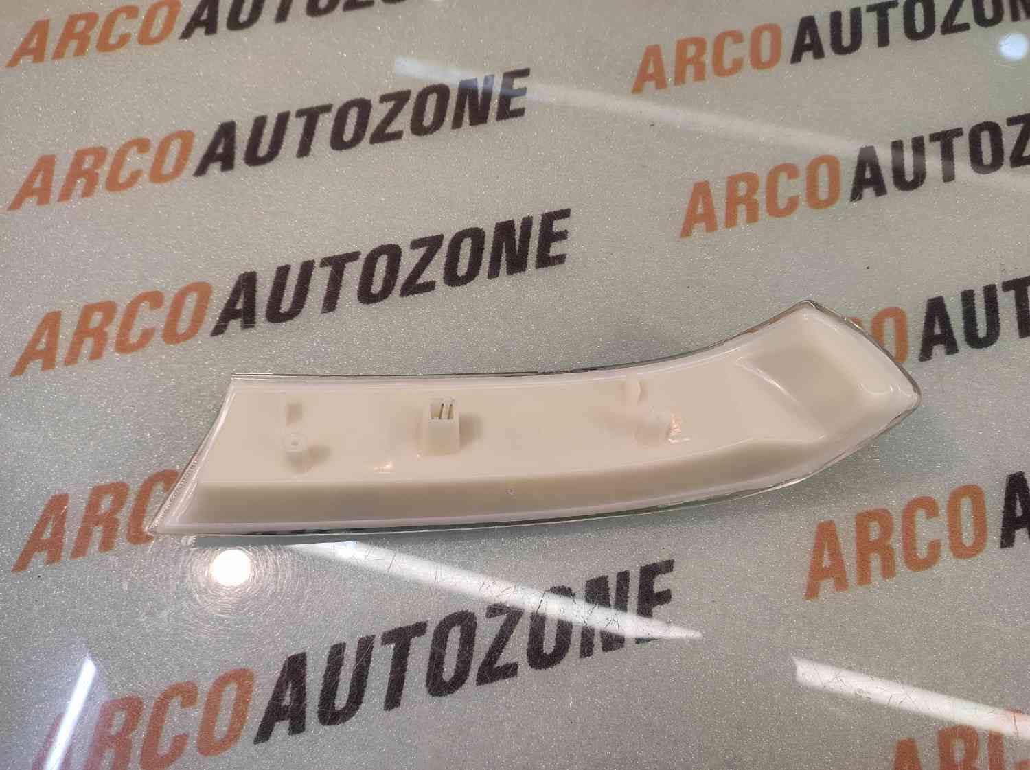 SIDE MIRROR INDICATOR SANTAFI T1 LEFT IMP 876143J000