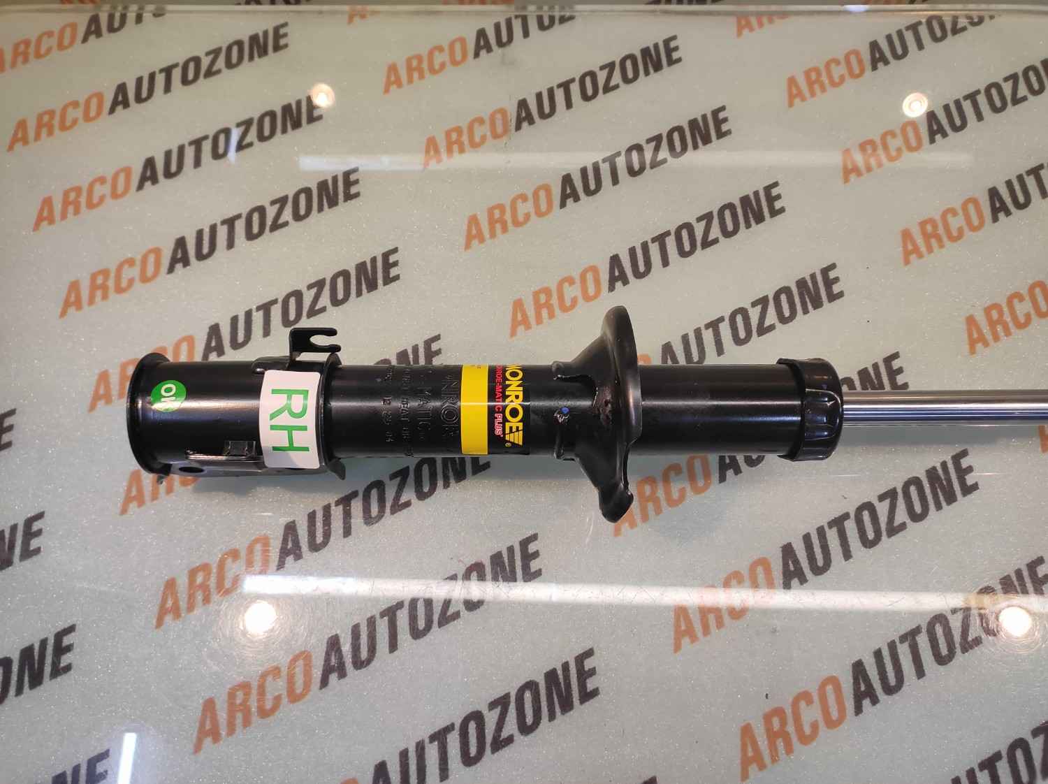 FRONT SHOCKER WAGONR 12 RIGHT MON M2N3G9021