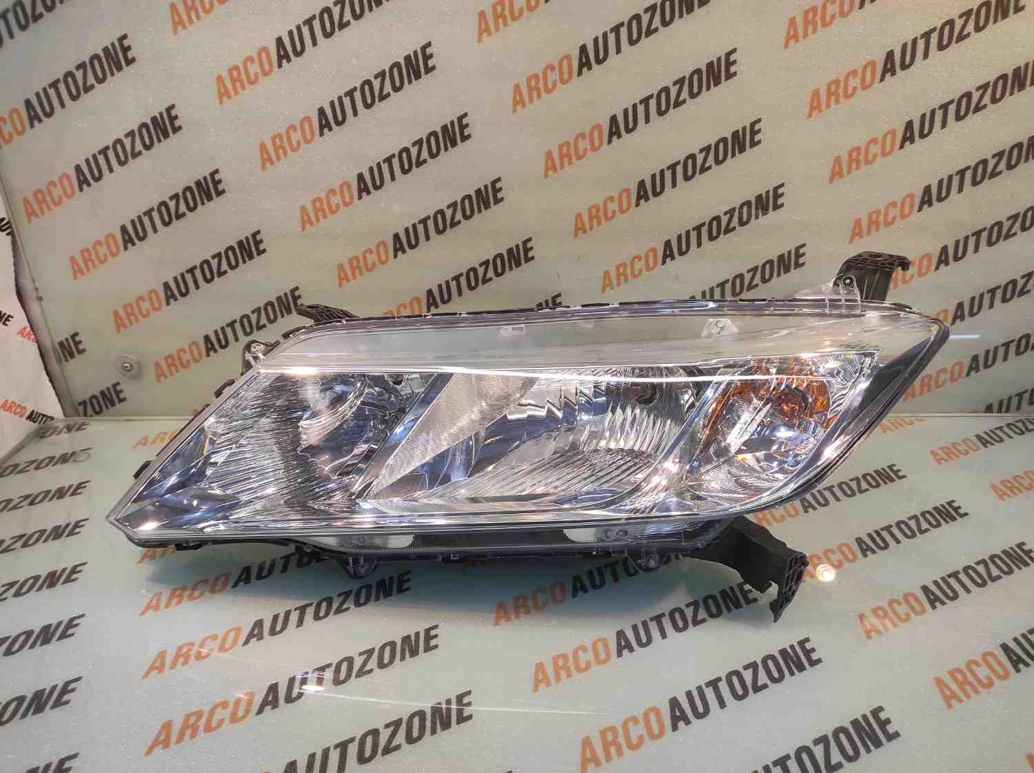 LIGHTING HEAD LIGHT CITY T7 LEFT LUMAX 148HLANML