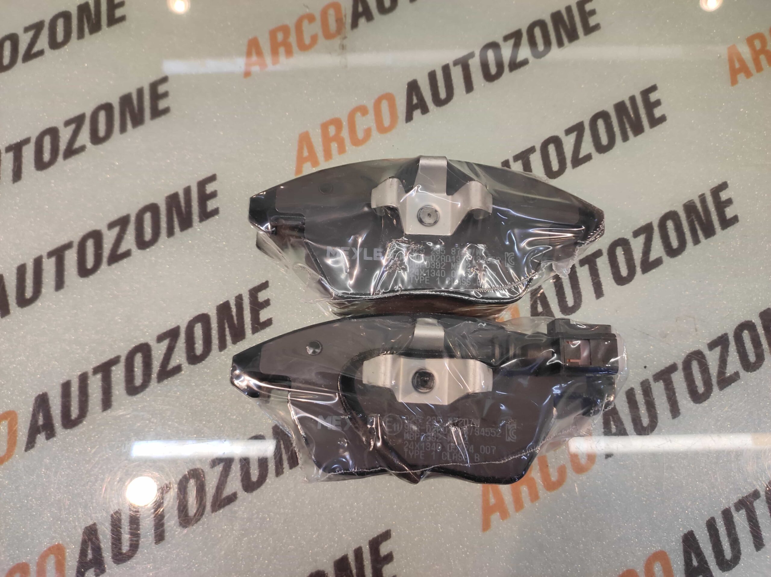 FRONT BRAKE PAD LAURA SUPERB JETTA WITH SEN MEYLE 0252358720W