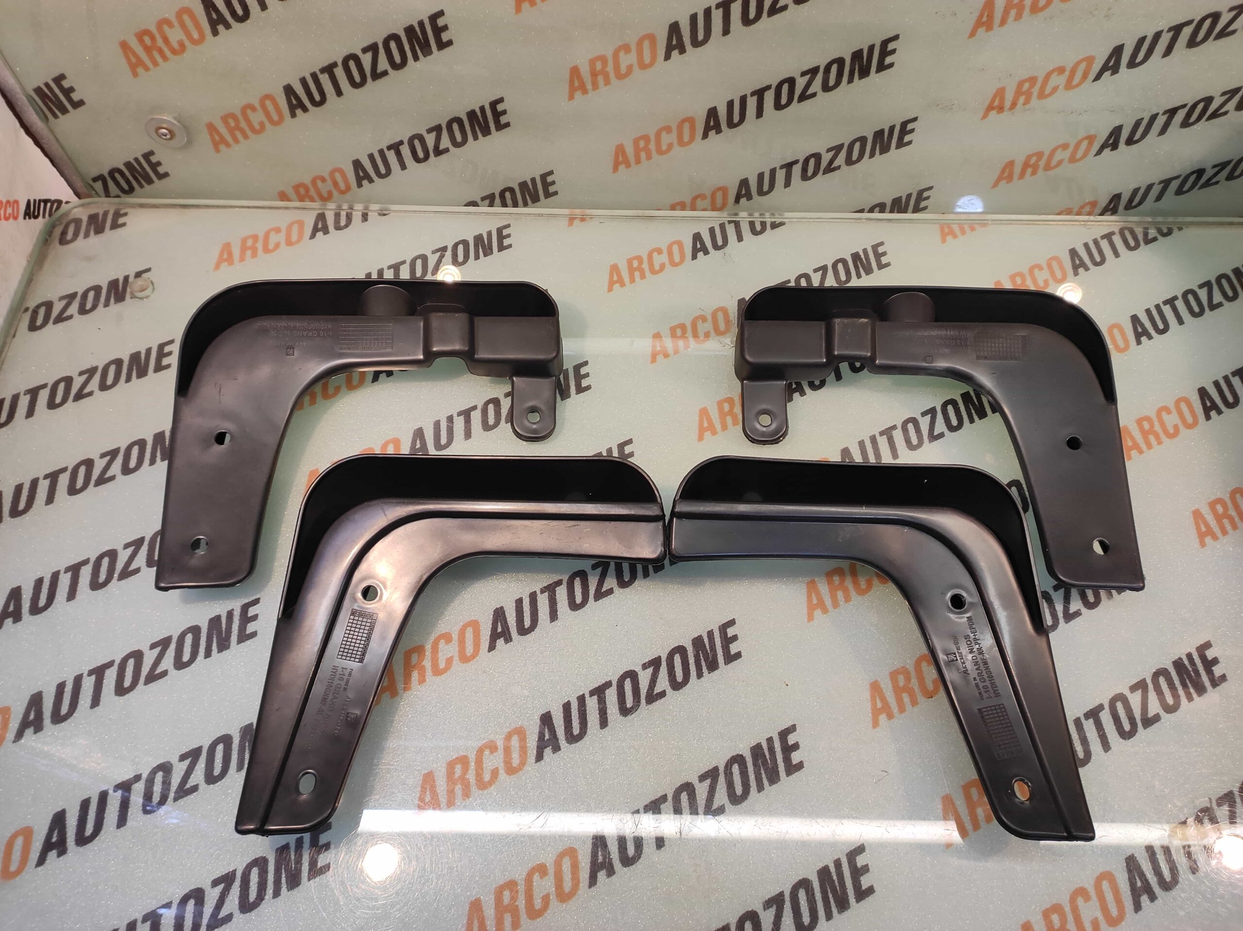 MUD FLAP NIOS ACC HY018117