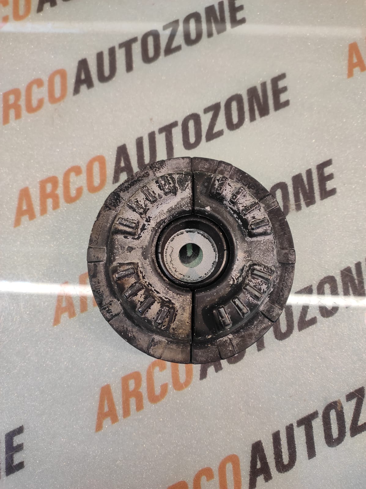 FRONT SHOCKER MOUNTING A4 Q5 IMP 8K0412377C 1006410010 8K0412377D