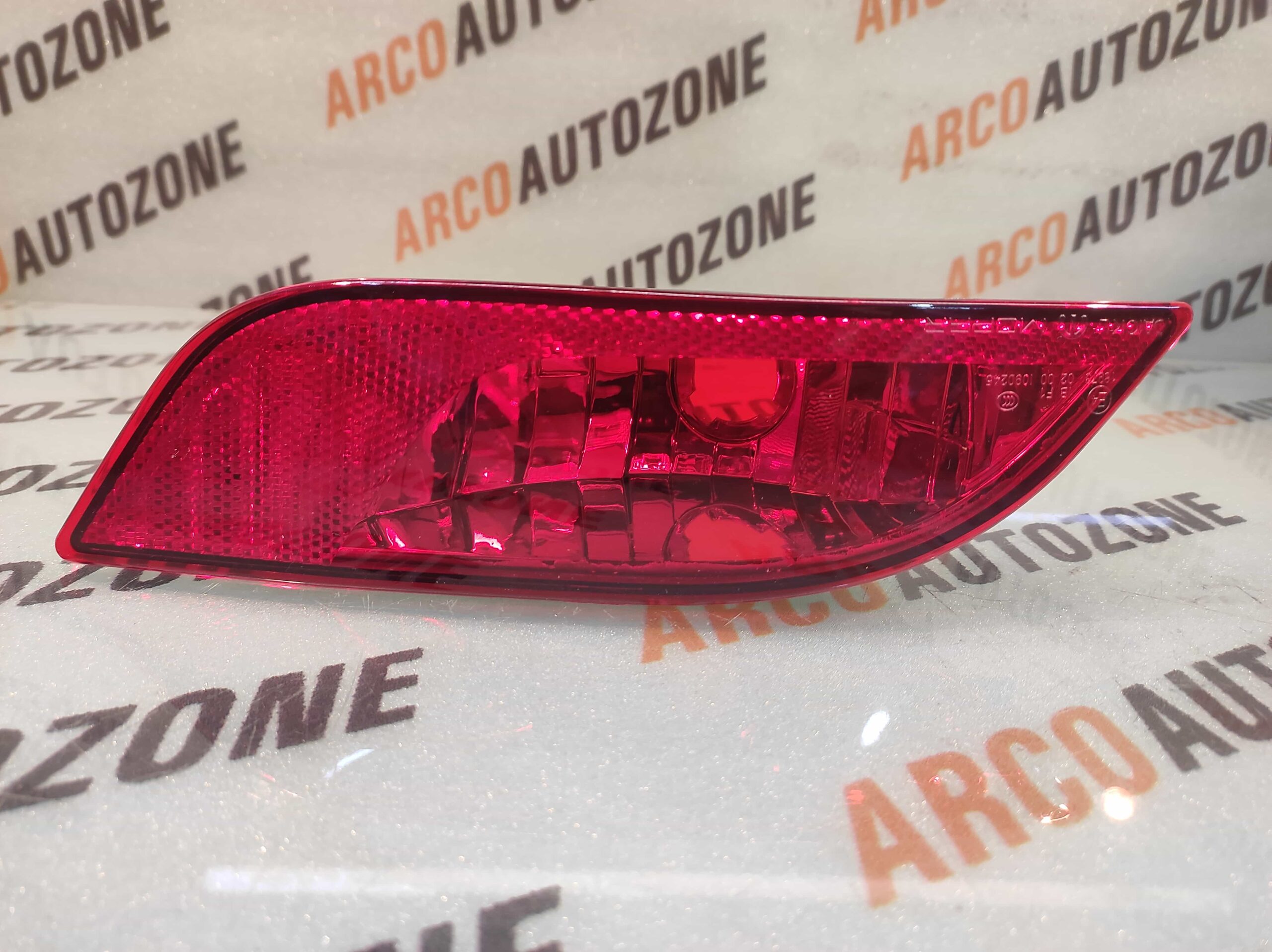 REAR BUMPER LIGHT COMPASS LEFT IMP 55112675AA