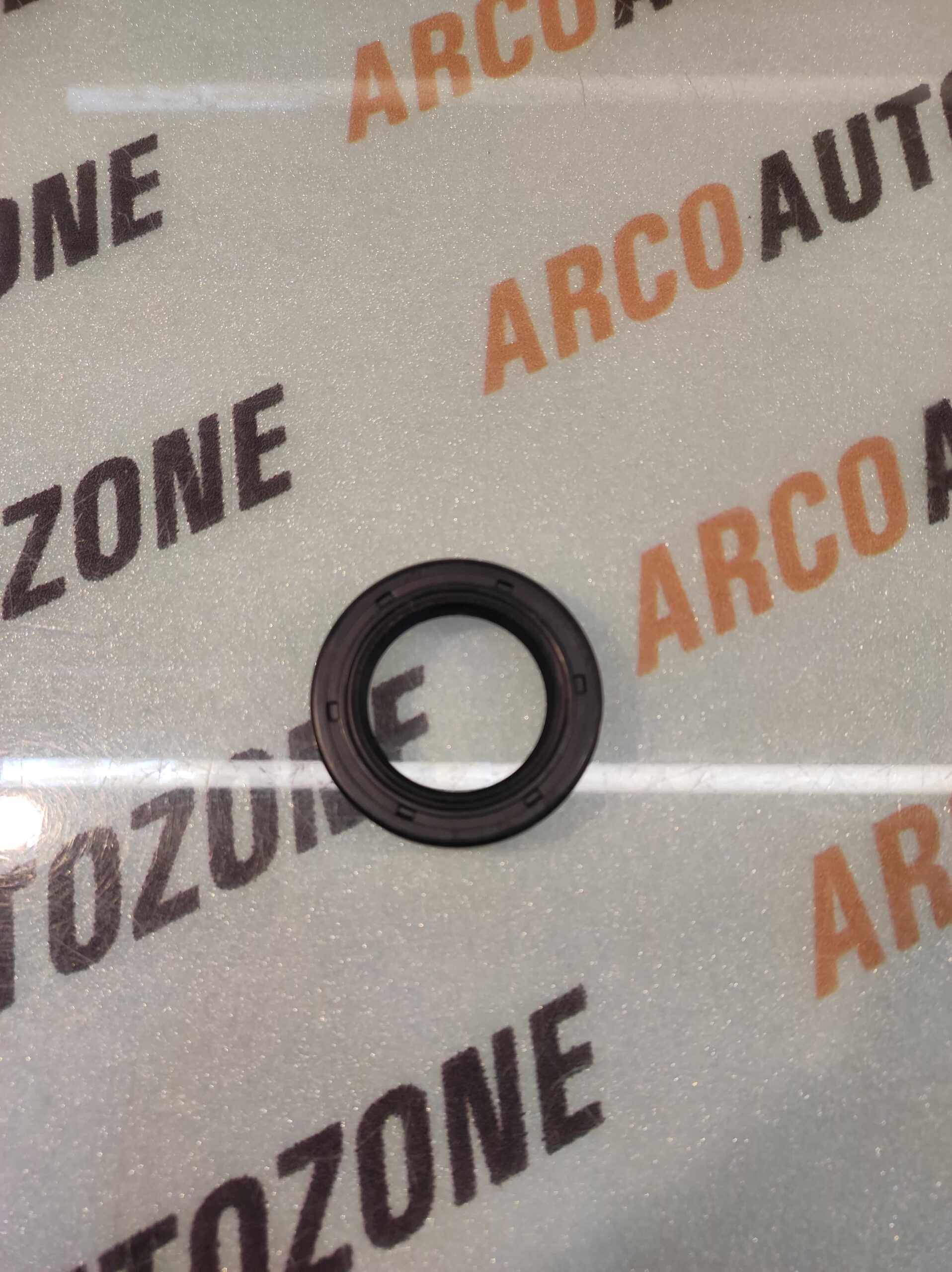 AXLE SEAL SWIFT PETROL RIGHT