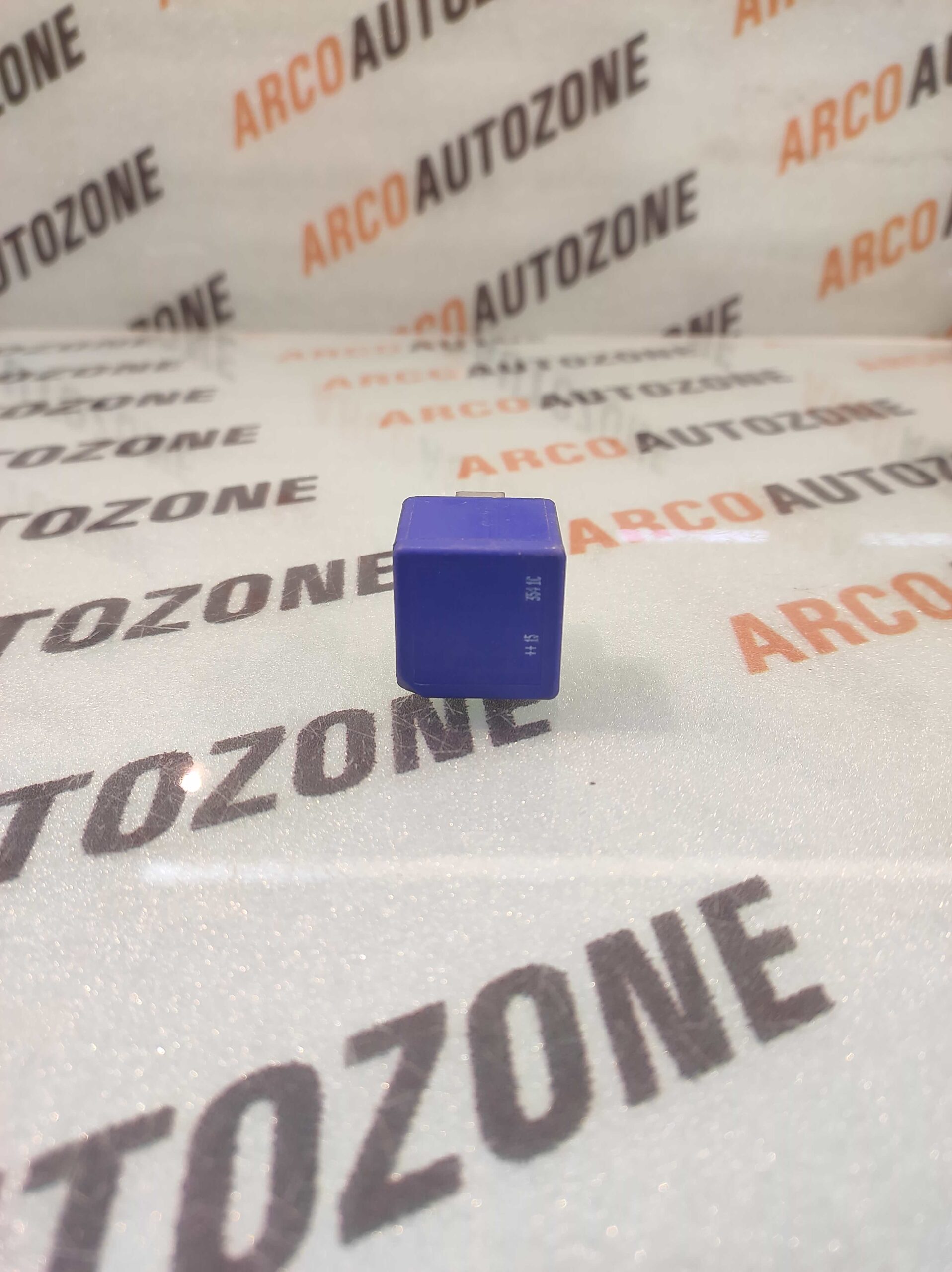 MINI RELAY 4 PIN USED GM 12V 13500120