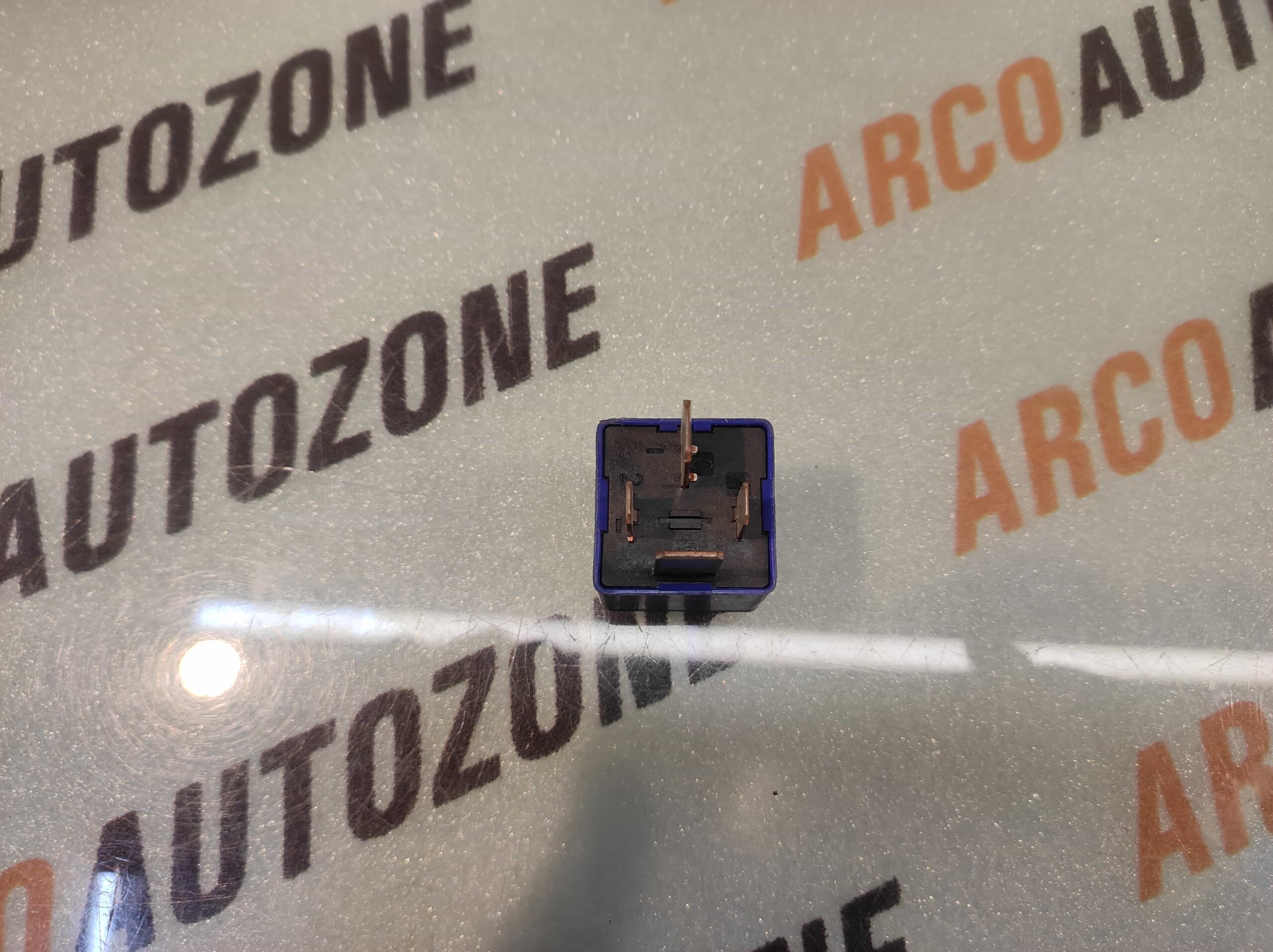 MINI RELAY 4 PIN USED GM 12V 13500120