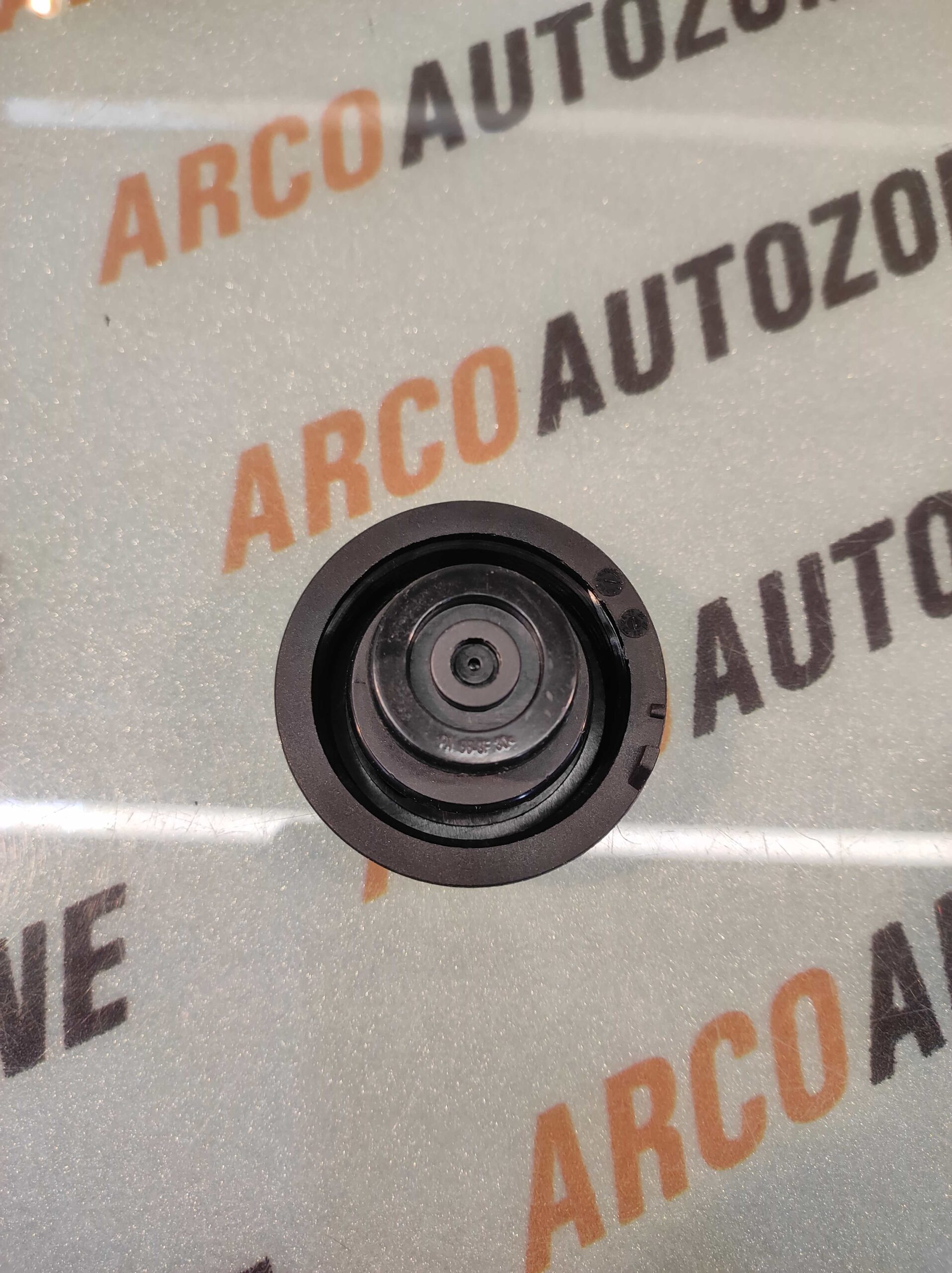COOLANT CAP FREELANDER EVOQUE DISCOVERY S60 S80 XC60 IMP LR000243