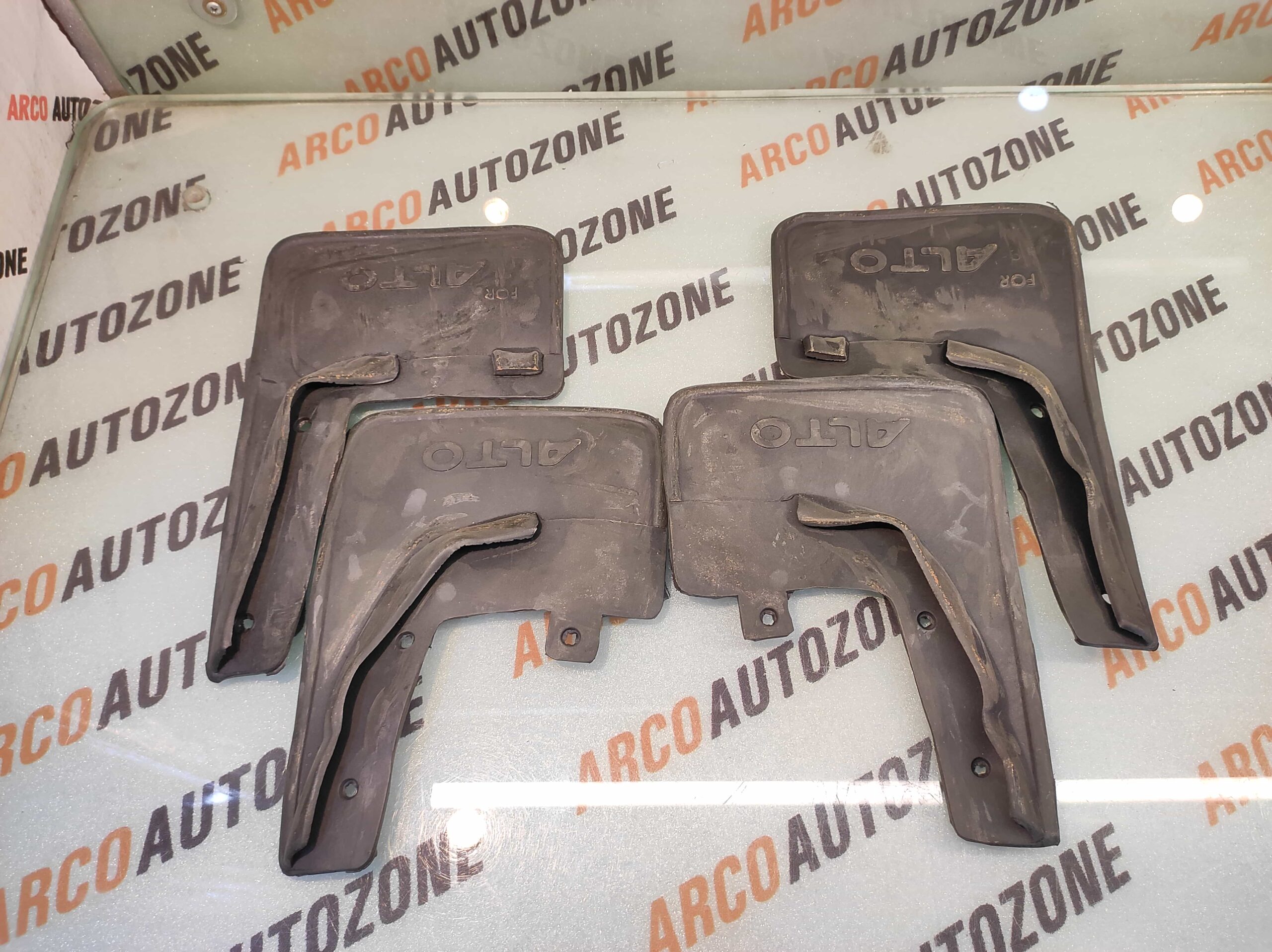 MUD FLAP RUBBER ALTO OLD