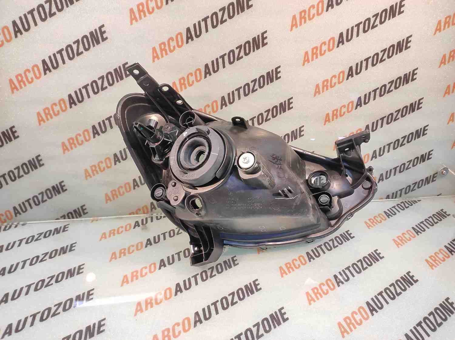 LIGHTING HEAD LIGHT ALTO K10 22 WITH MOTOR LH LUMAX 028HLAK10NMM