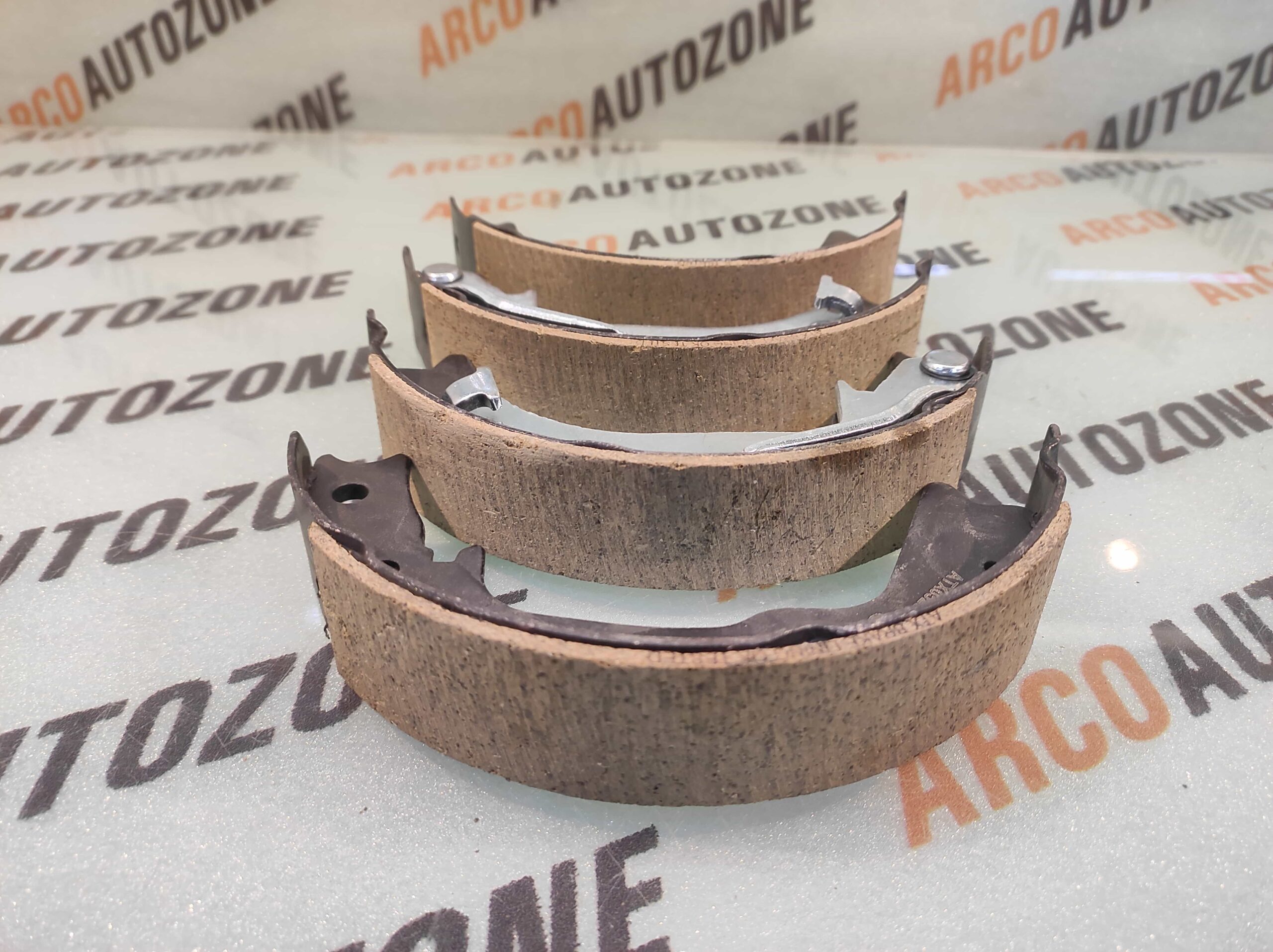HAND BRAKE SHOE I20 IMP 583501JA30